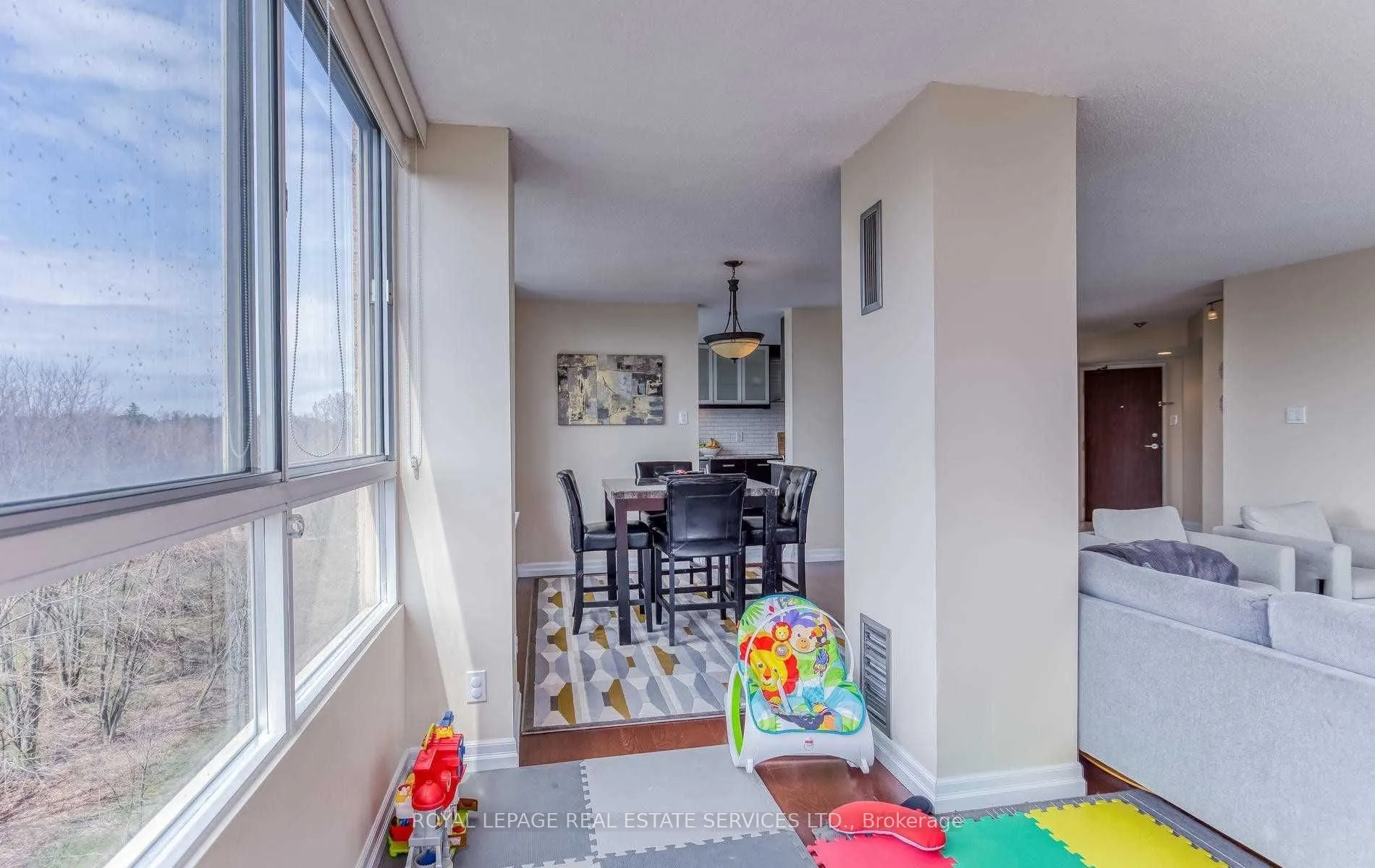 1485 Lakeshore Road E, #905
