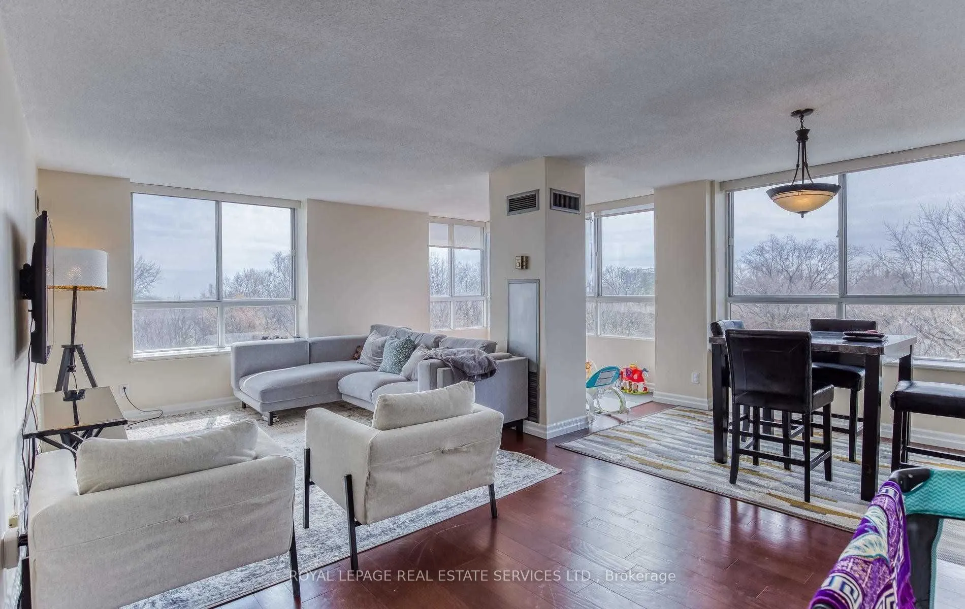 1485 Lakeshore Road E, #905