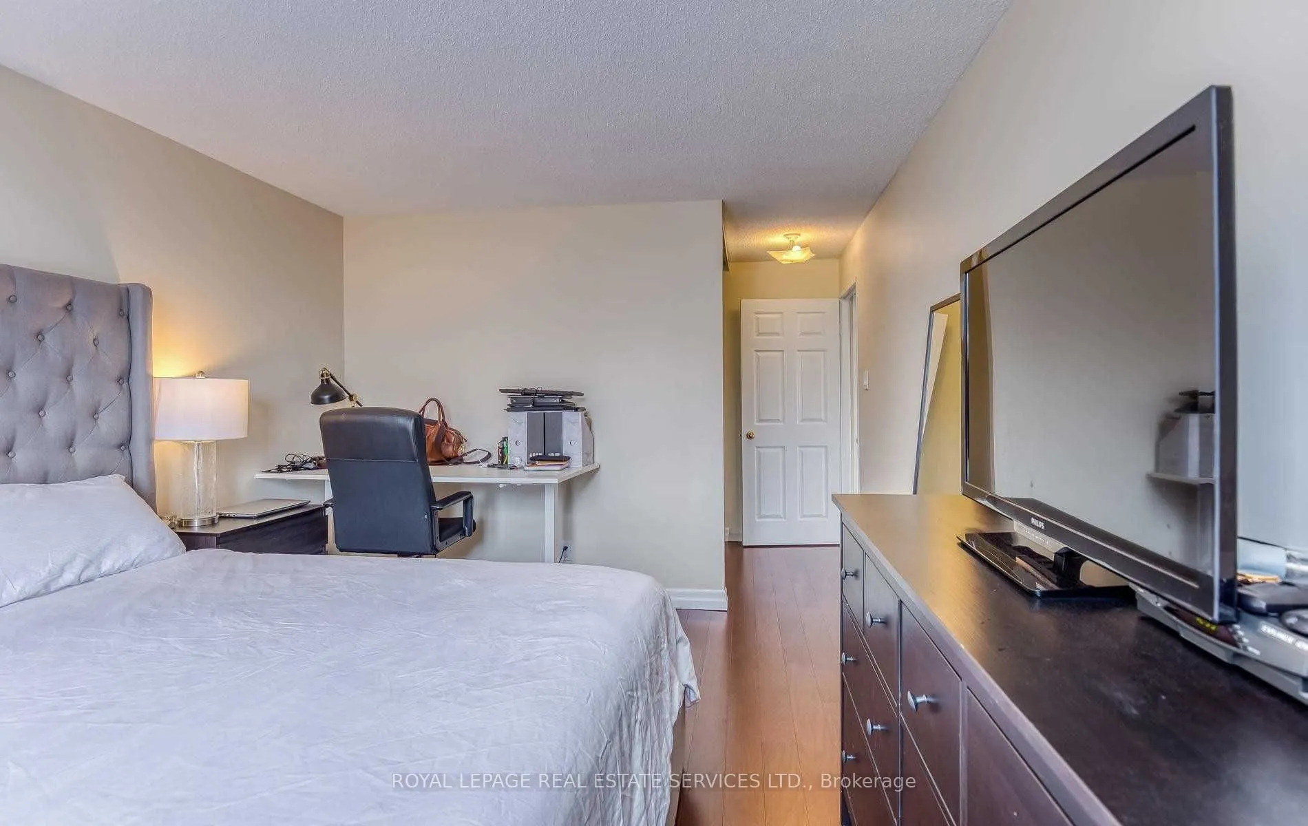 1485 Lakeshore Road E, #905