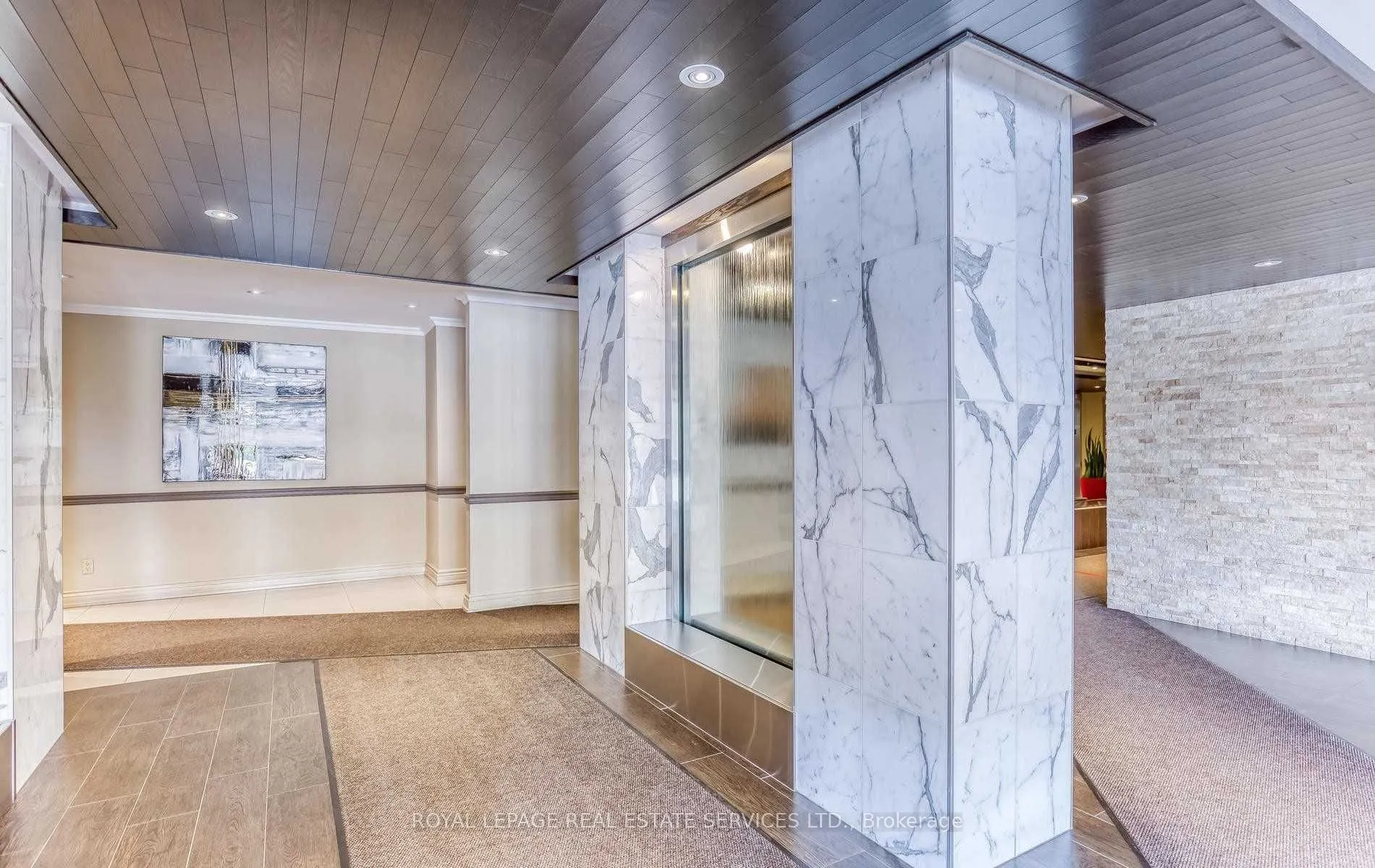 1485 Lakeshore Road E, #905