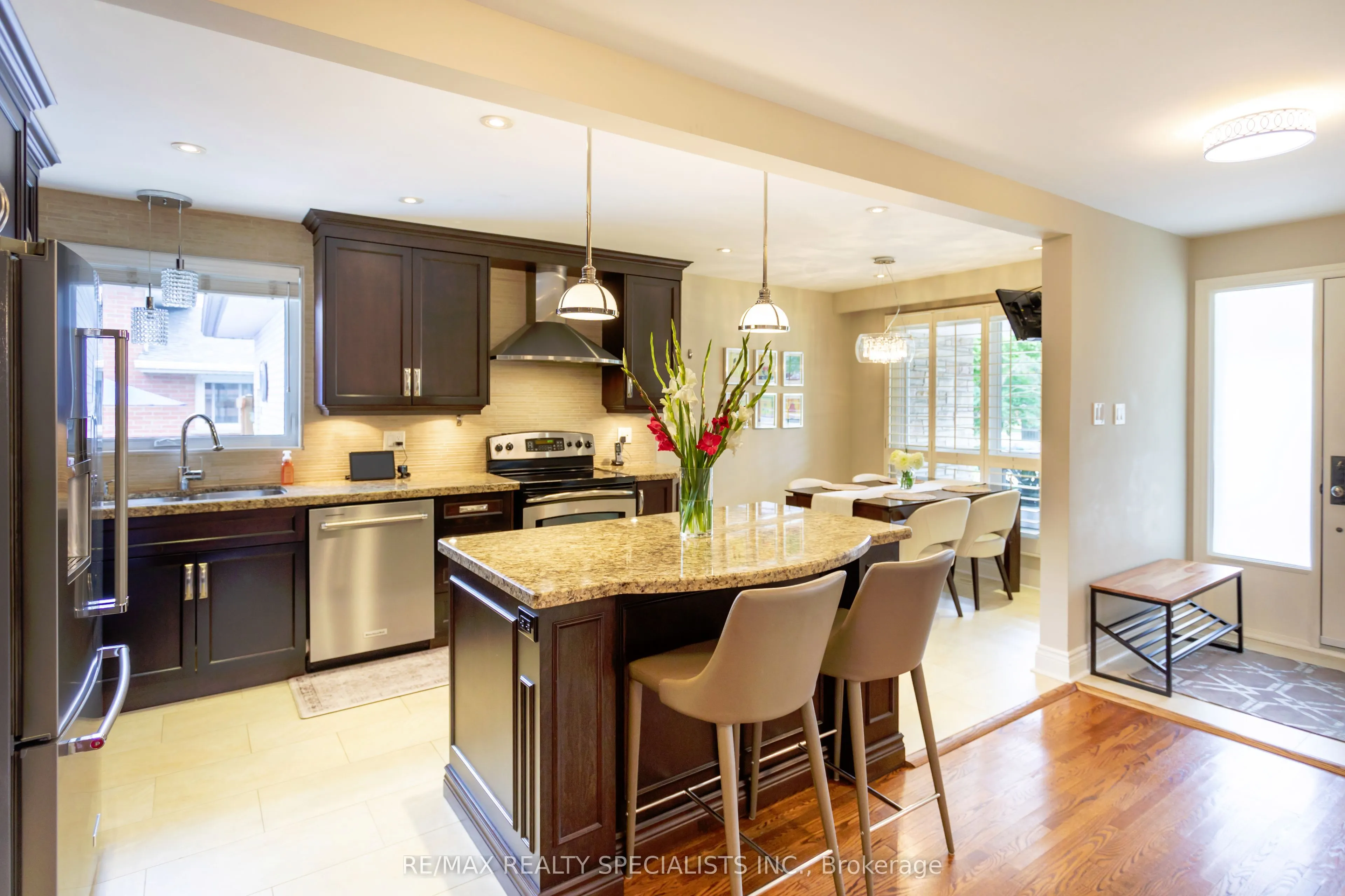 2226 Waycross Crescent
