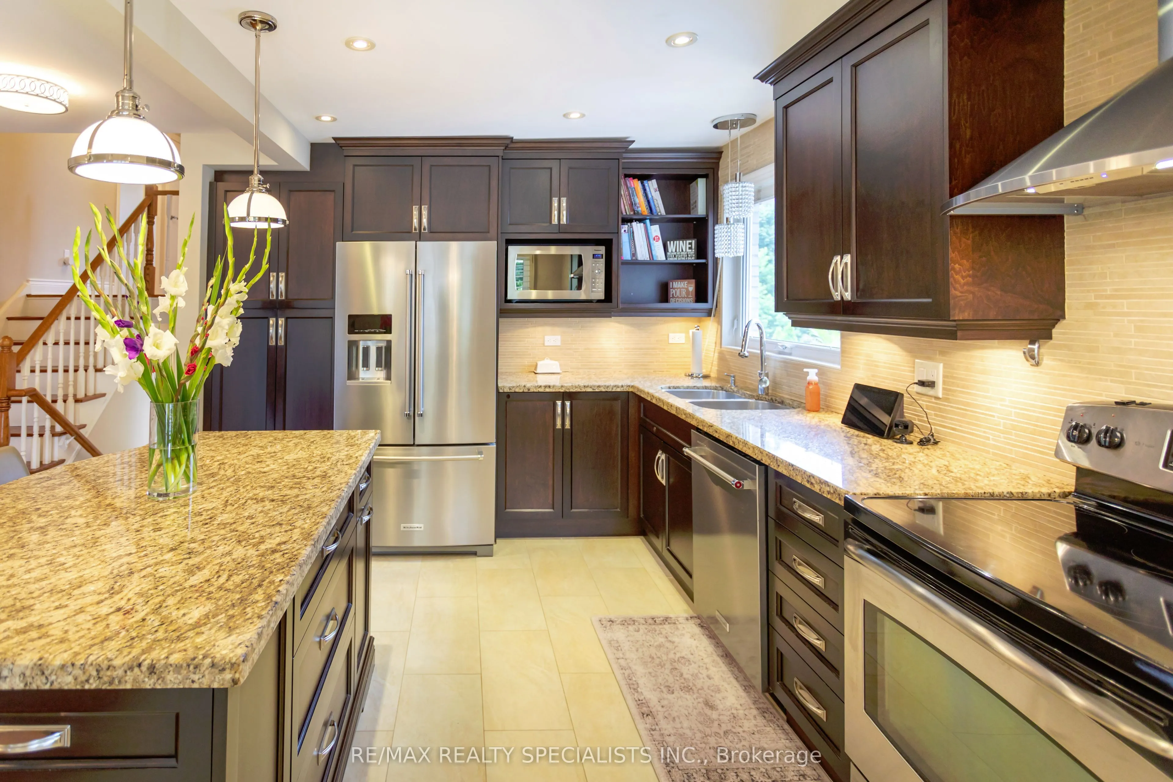 2226 Waycross Crescent