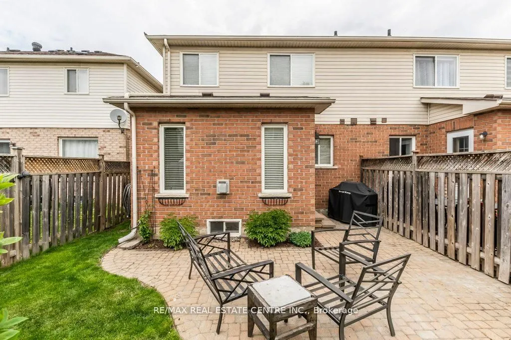 46 Livingston Road