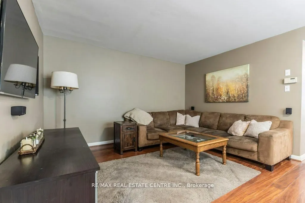 46 Livingston Road