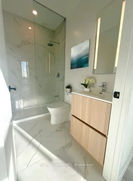 101-220 Missinnihe Way, #101
