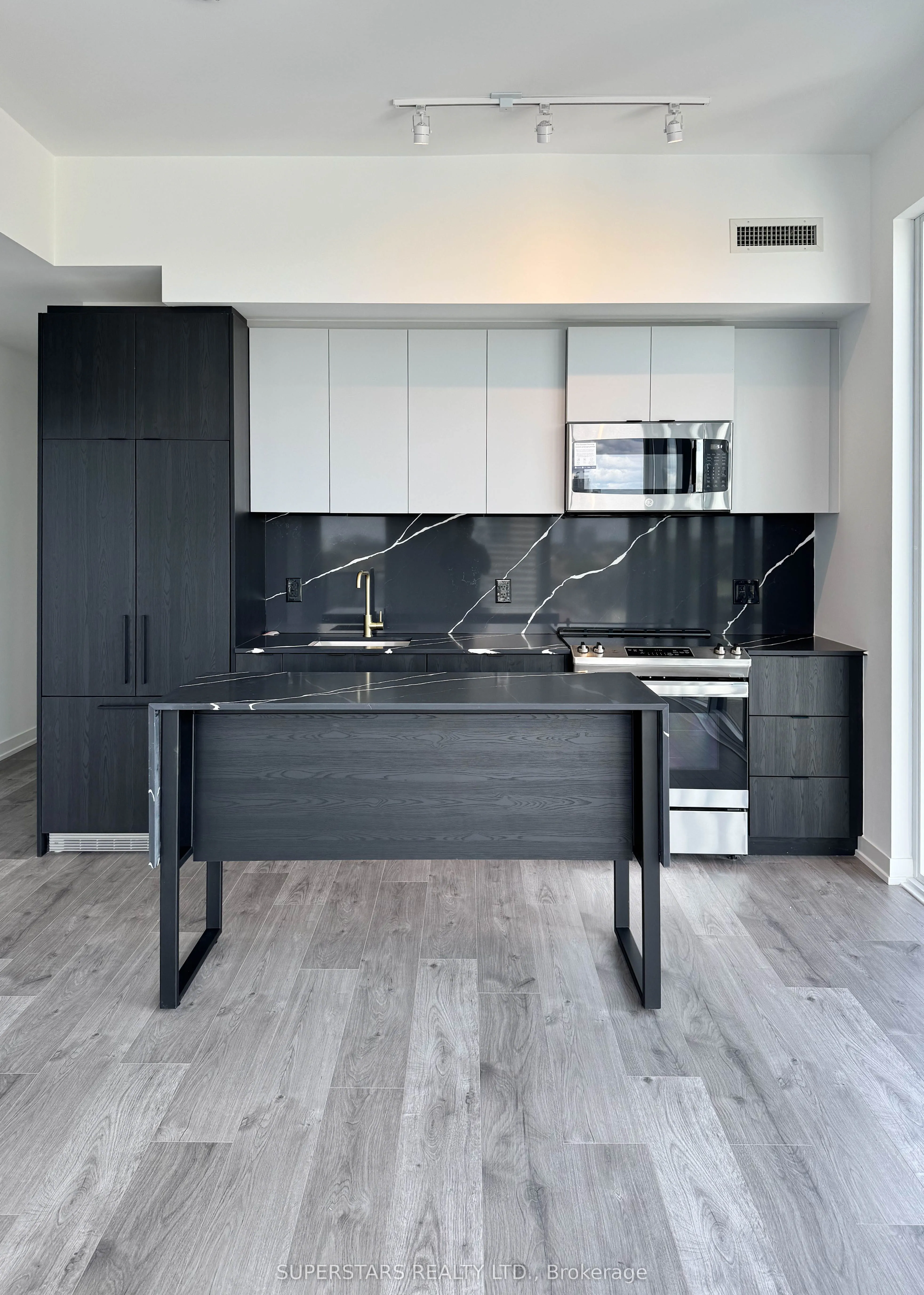285 Dufferin Street, #1304