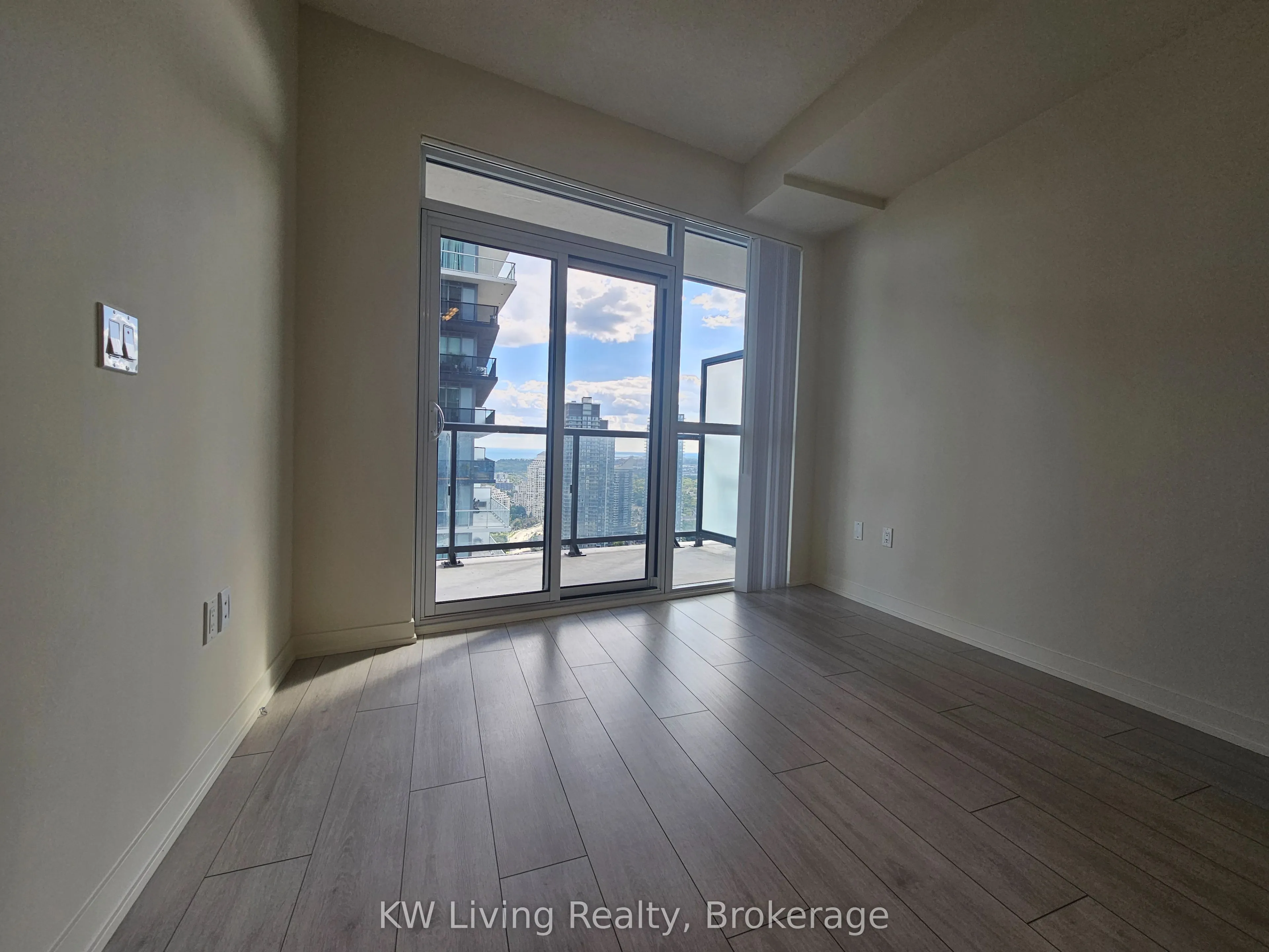 38 Annie Craig Drive, #3606