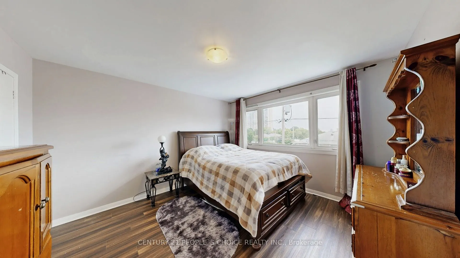 37 Foxrun Avenue