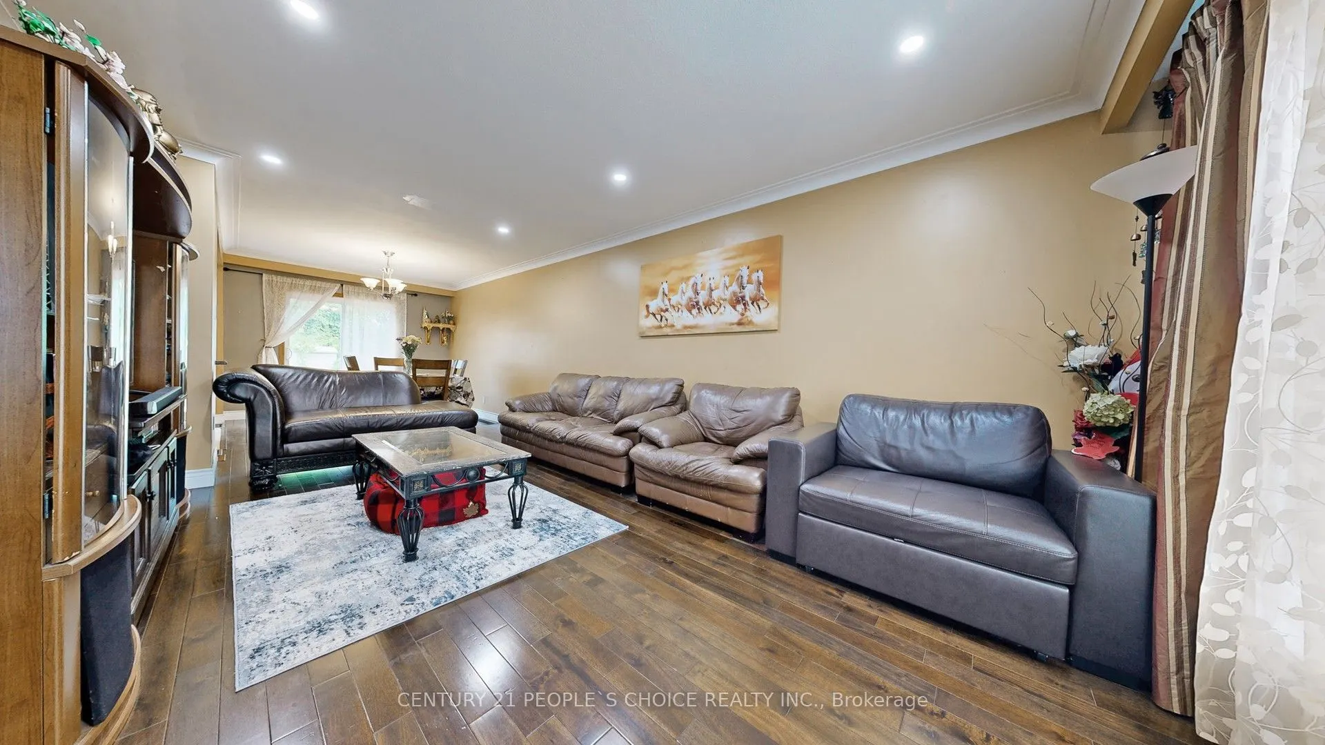 37 Foxrun Avenue