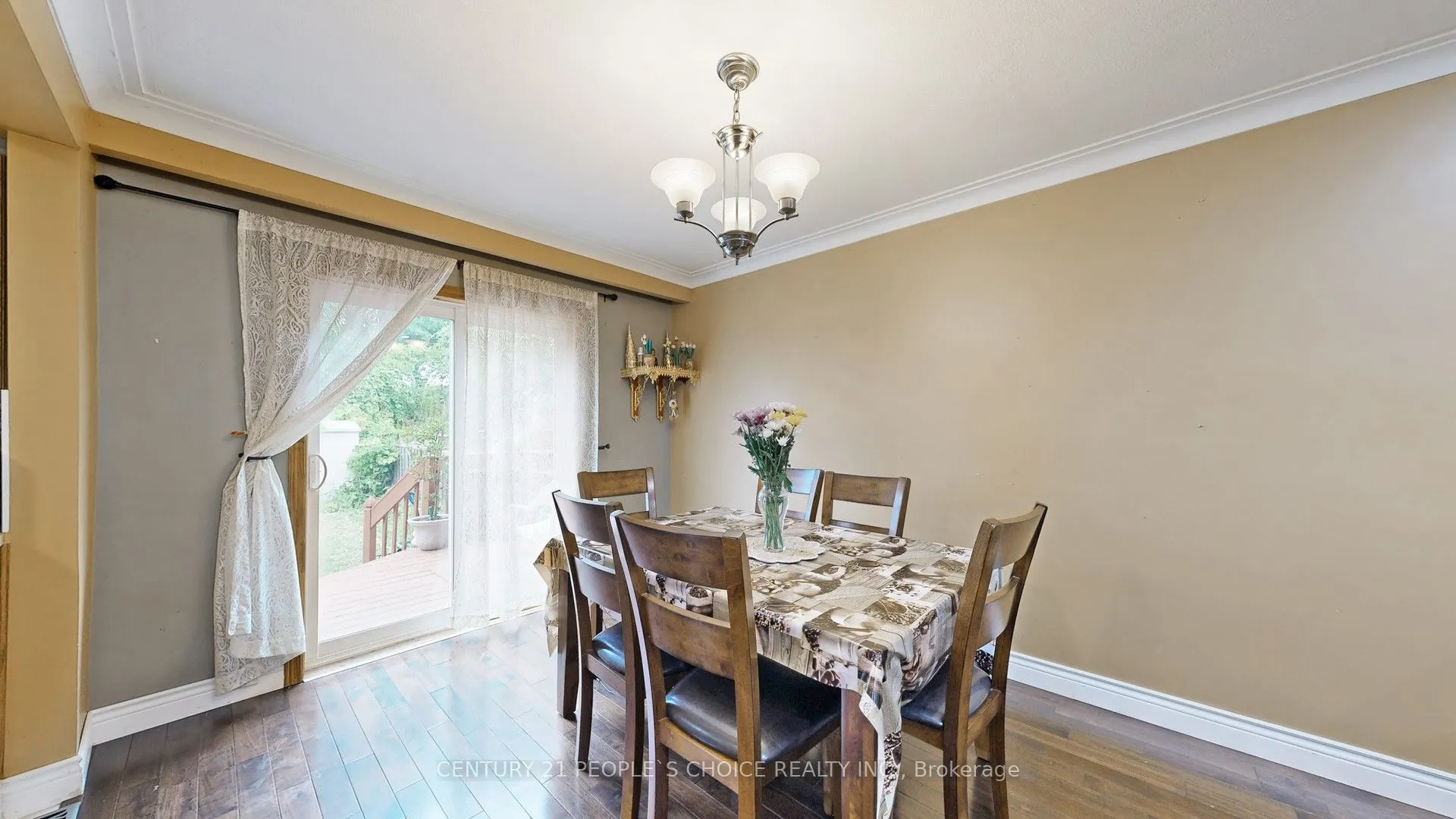 37 Foxrun Avenue