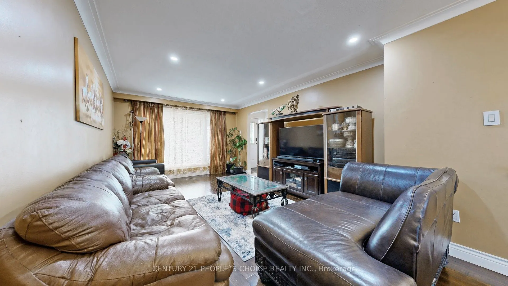 37 Foxrun Avenue