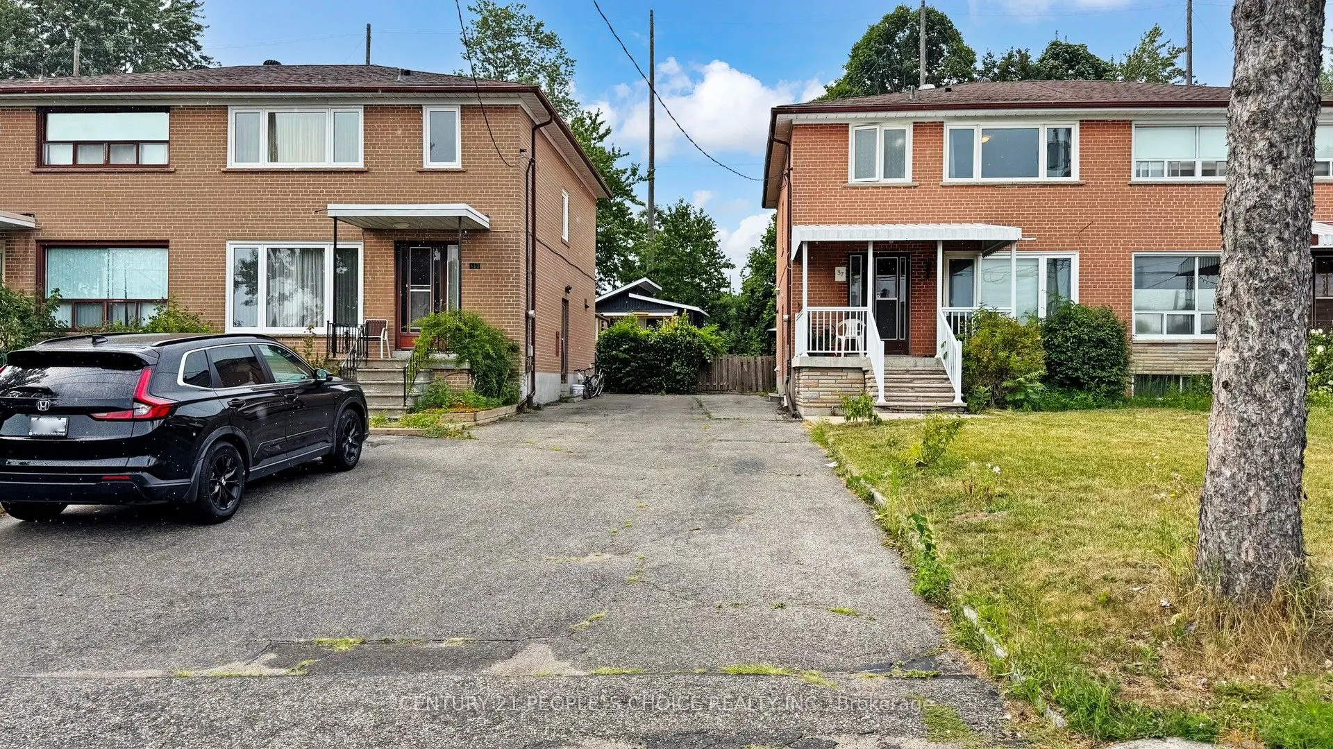 37 Foxrun Avenue
