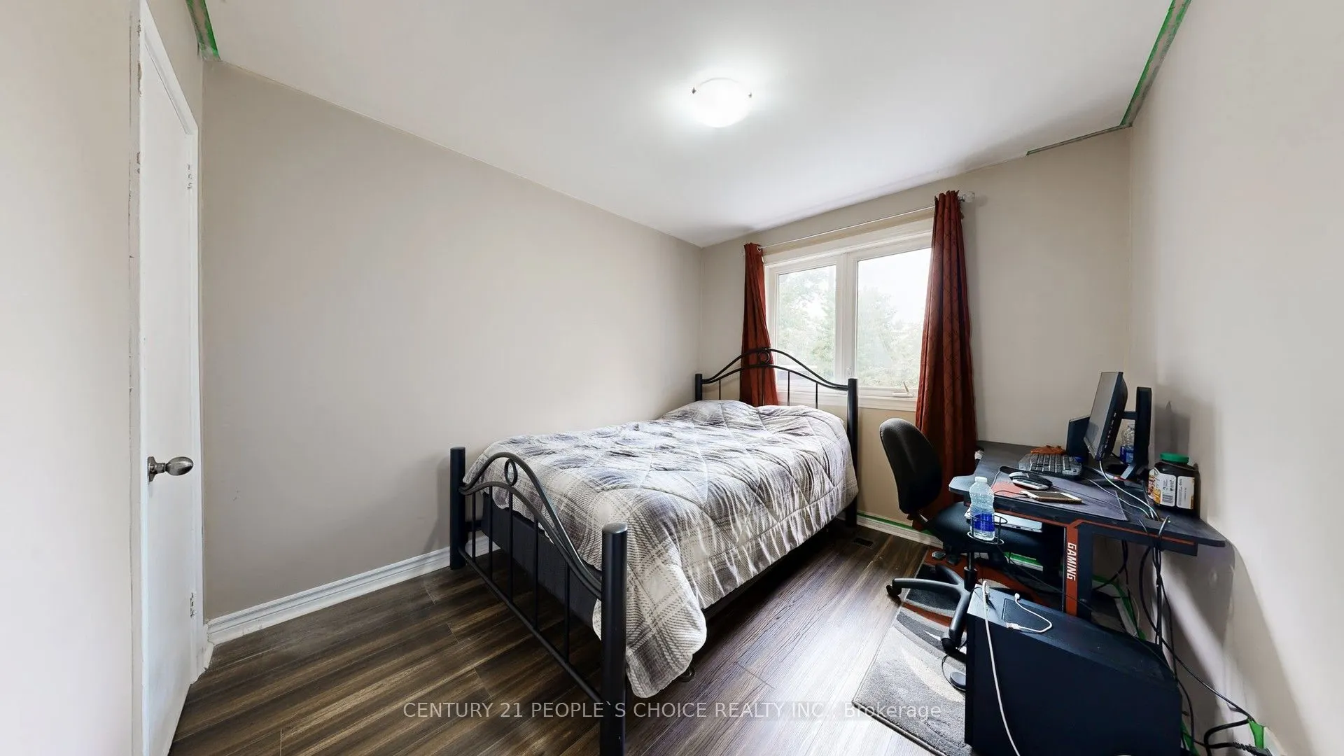 37 Foxrun Avenue