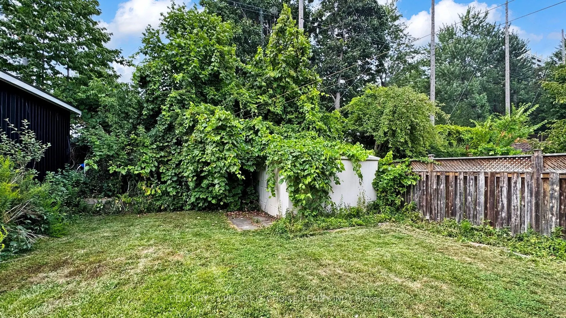 37 Foxrun Avenue