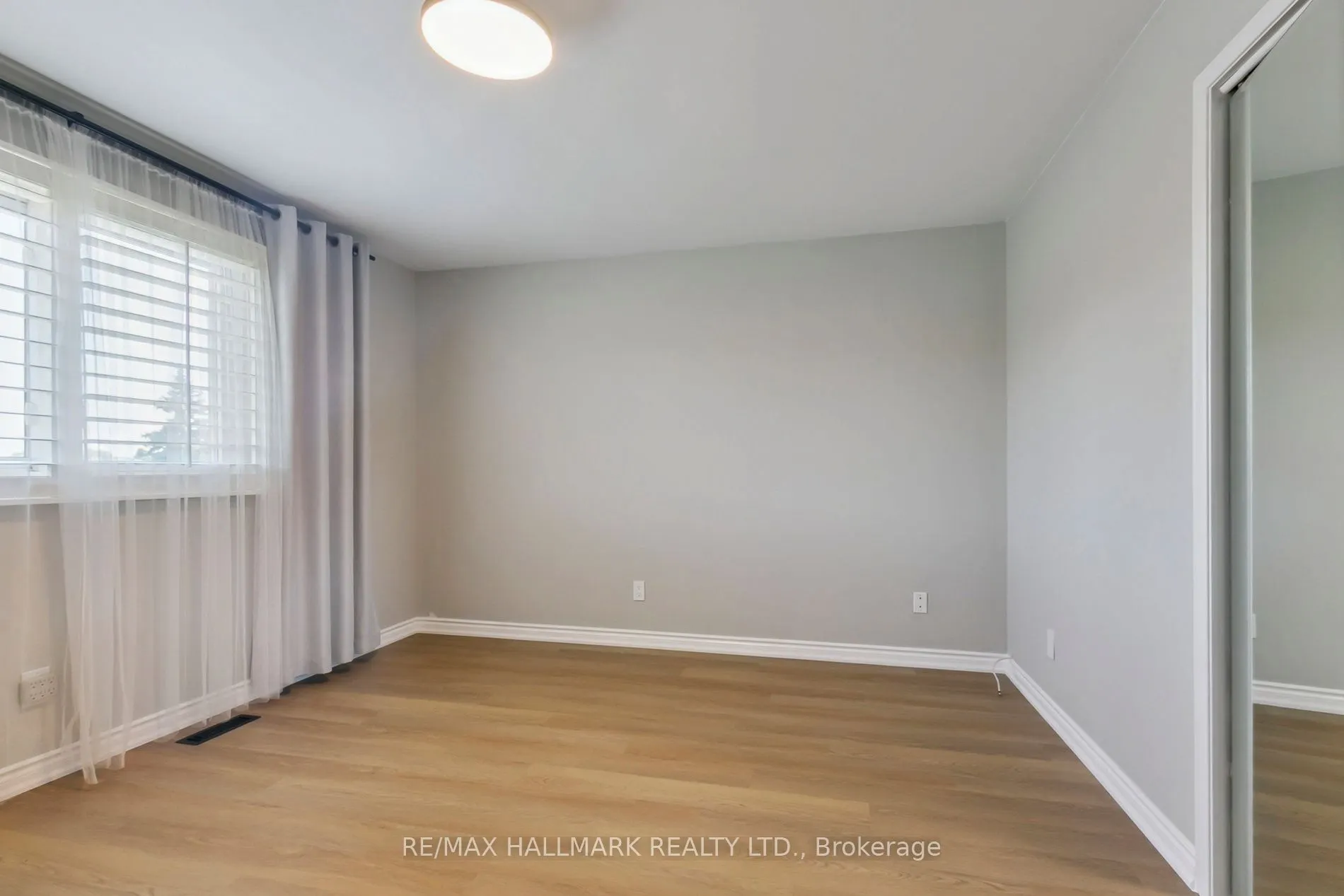 13 Fonthill Place