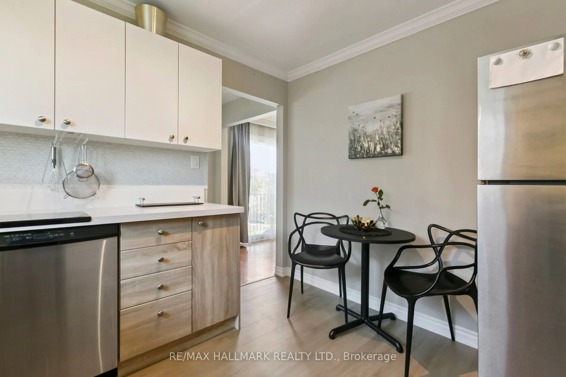 13 Fonthill Place