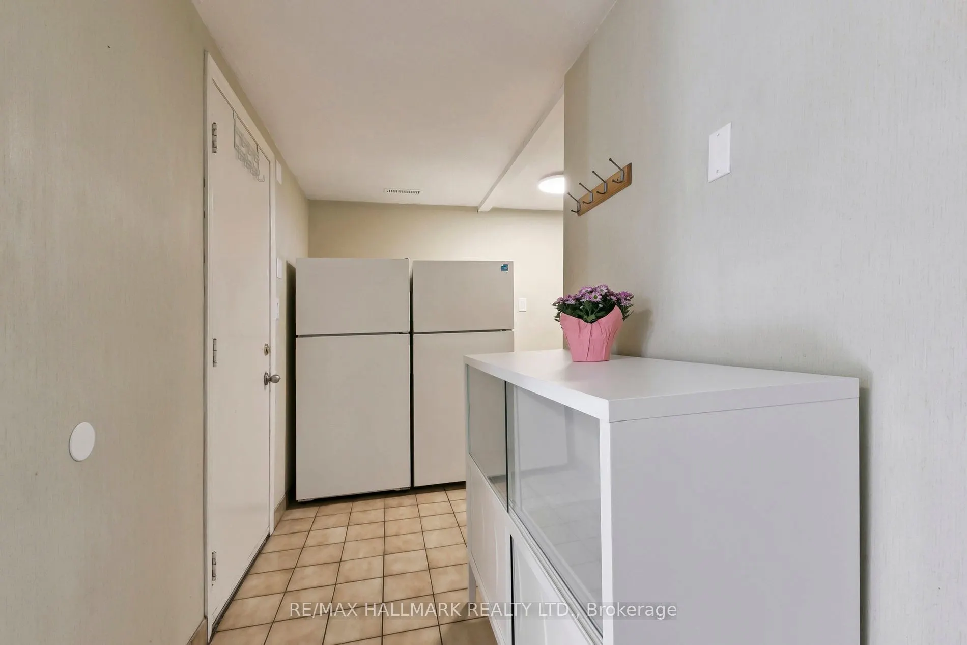 13 Fonthill Place