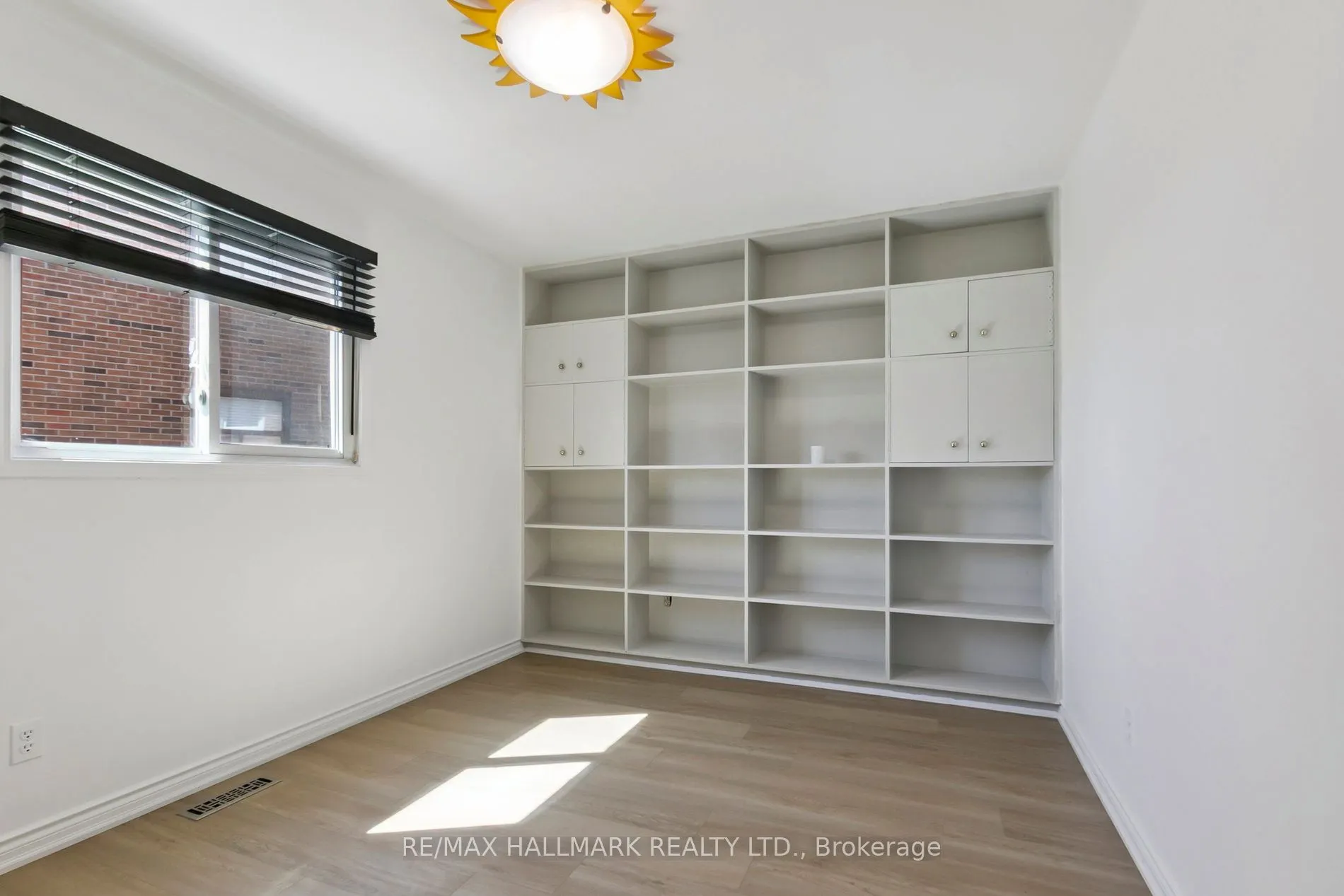 13 Fonthill Place