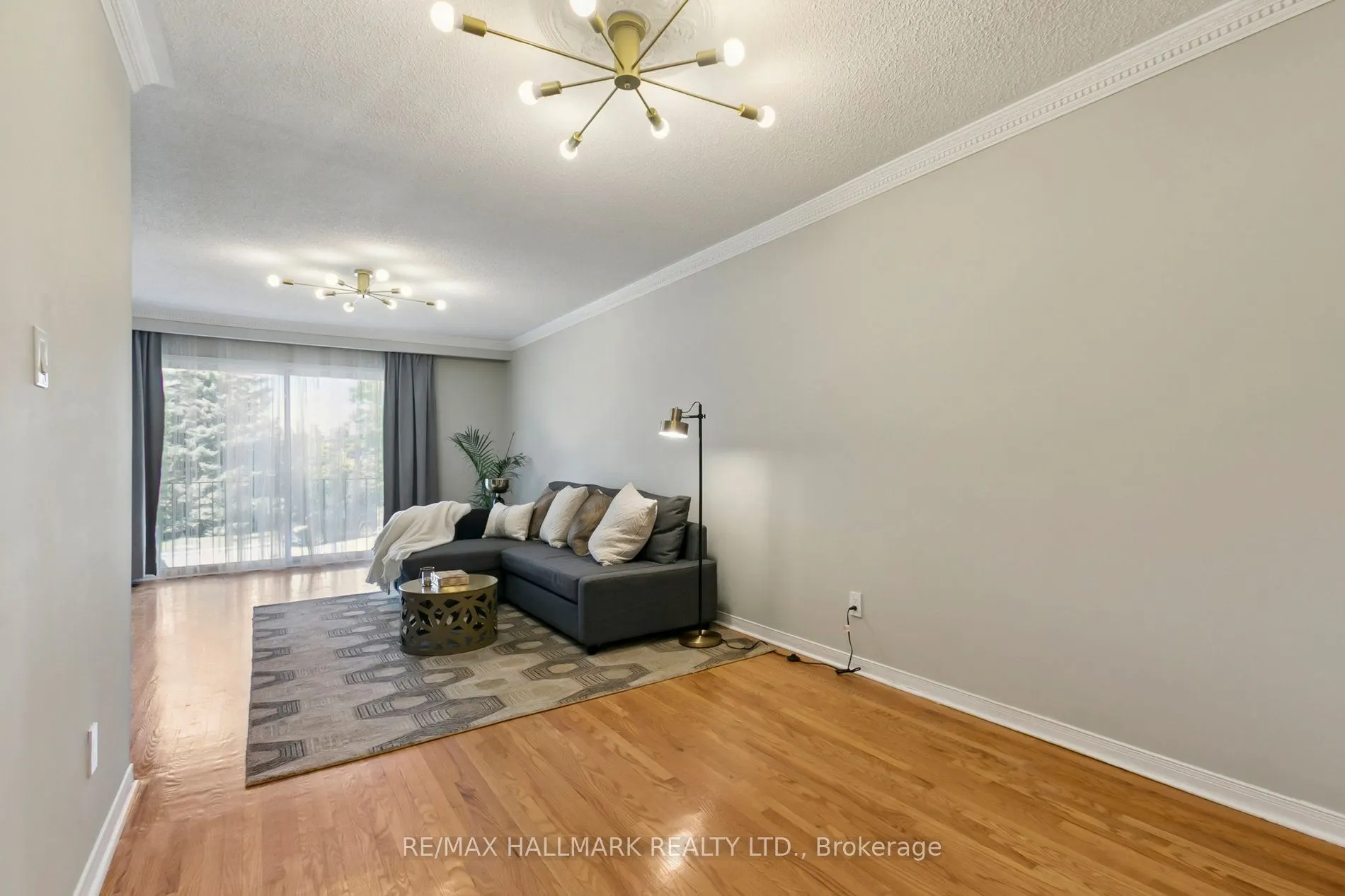 13 Fonthill Place