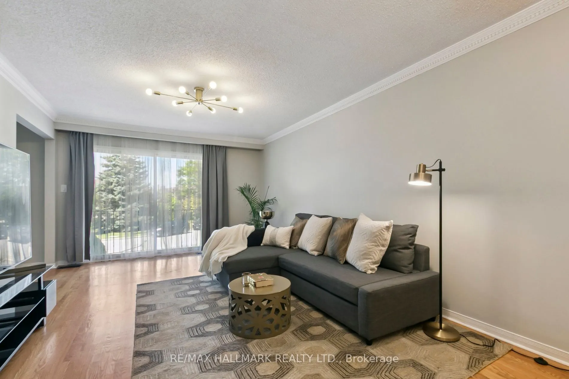13 Fonthill Place