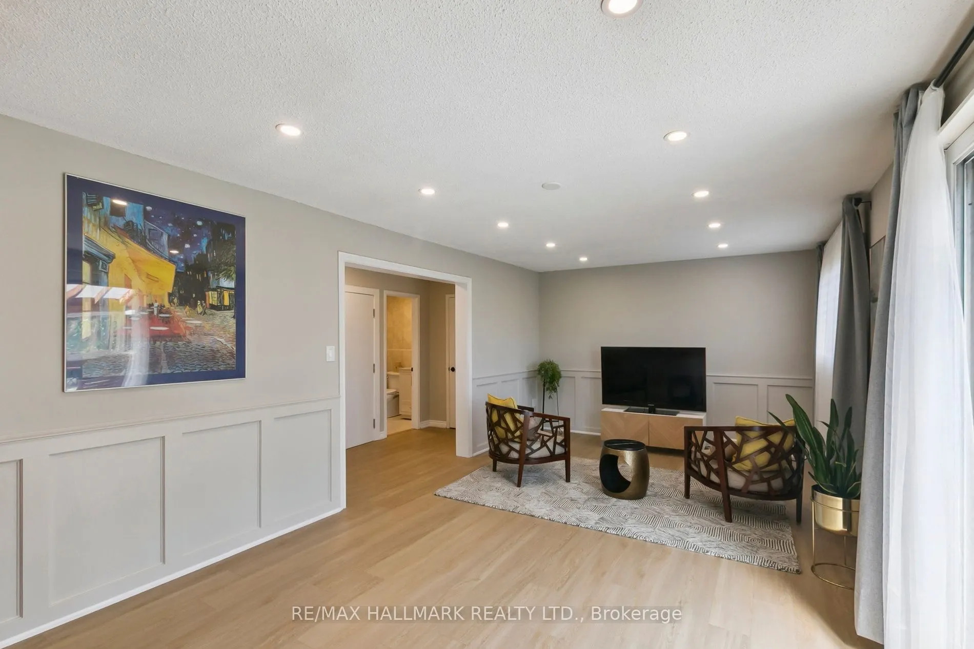 13 Fonthill Place