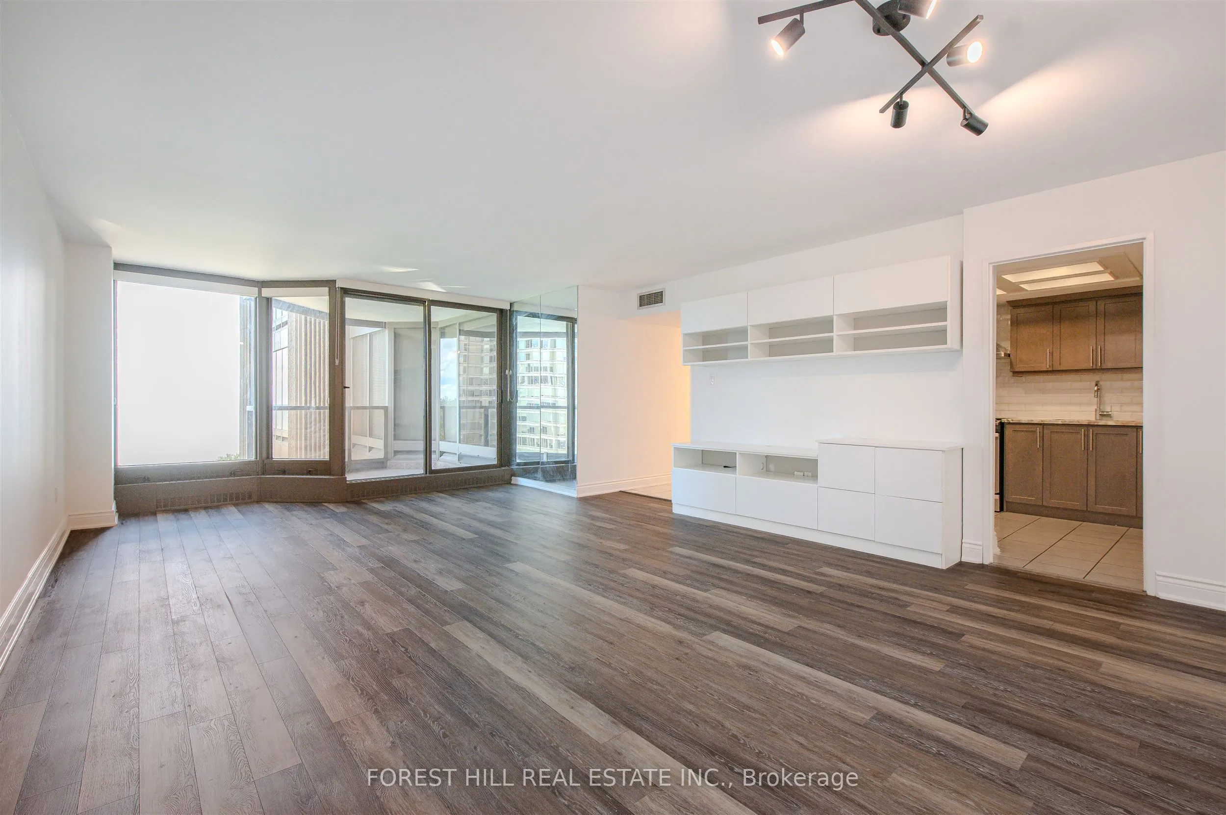 2045 Lake Shore Boulevard W, #1102
