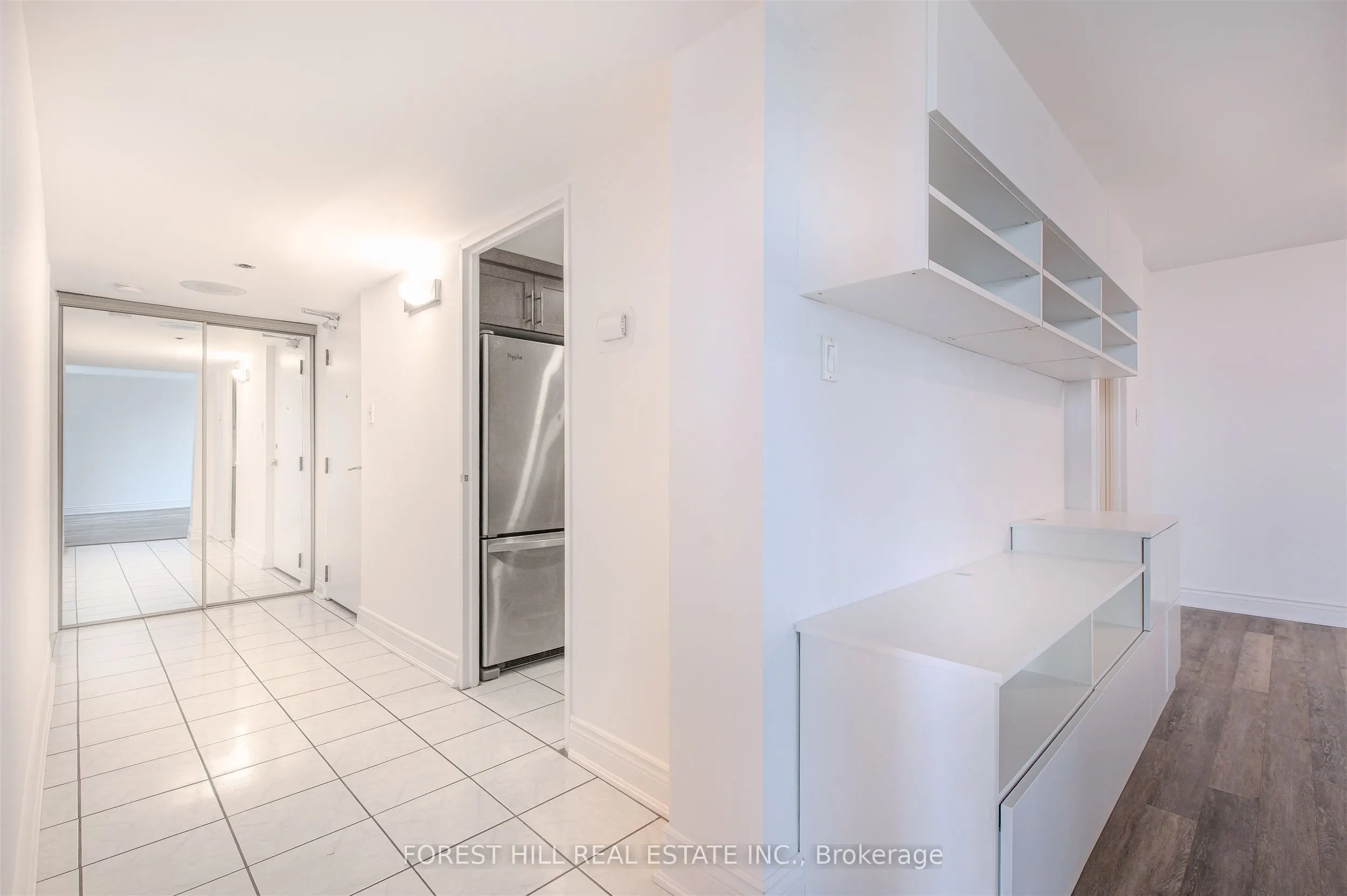 2045 Lake Shore Boulevard W, #1102