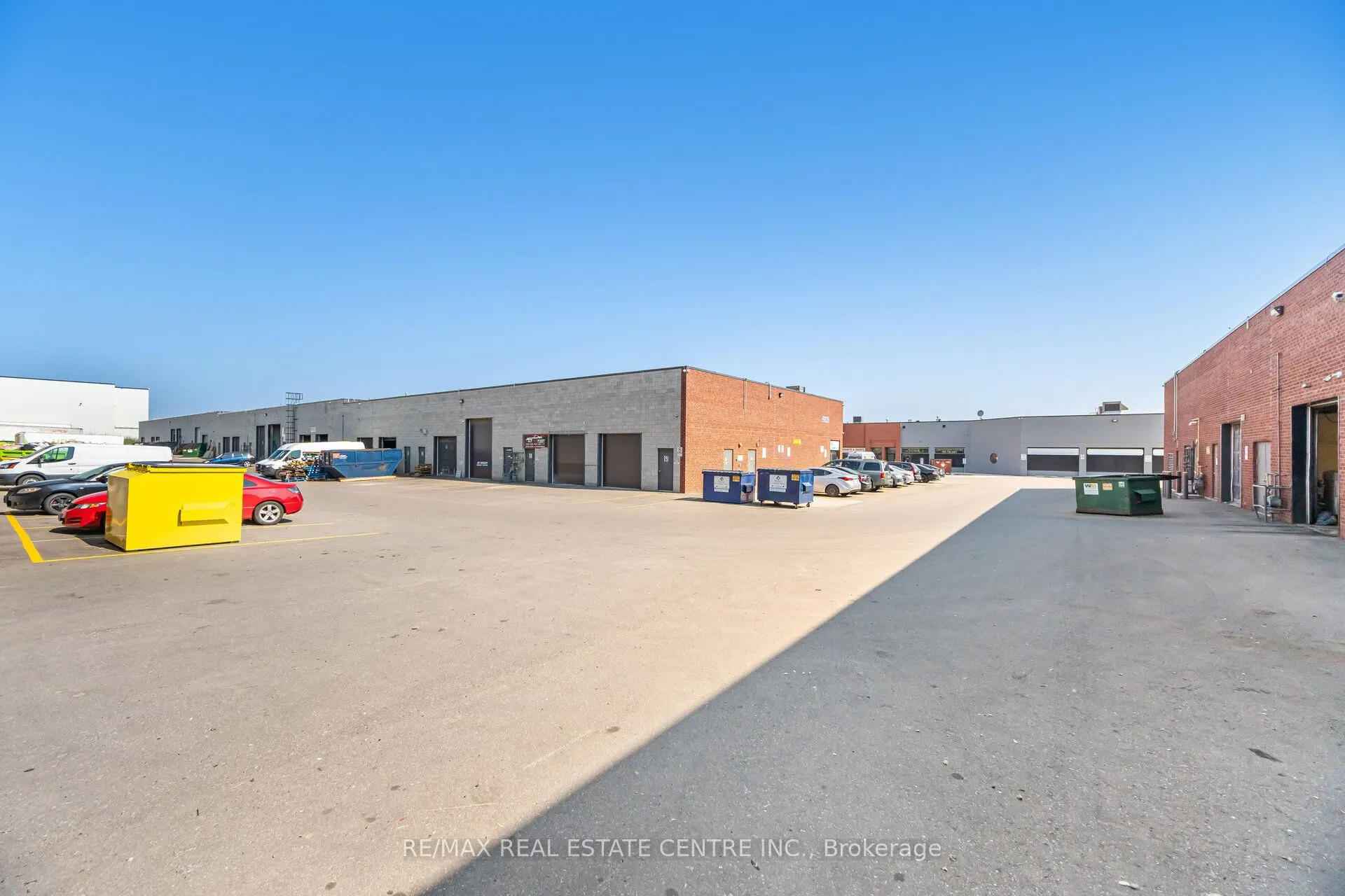 2074 Steeles Avenue E, #19