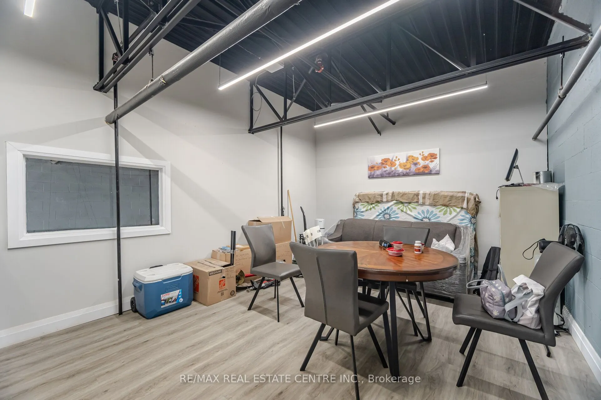 2074 Steeles Avenue E, #19