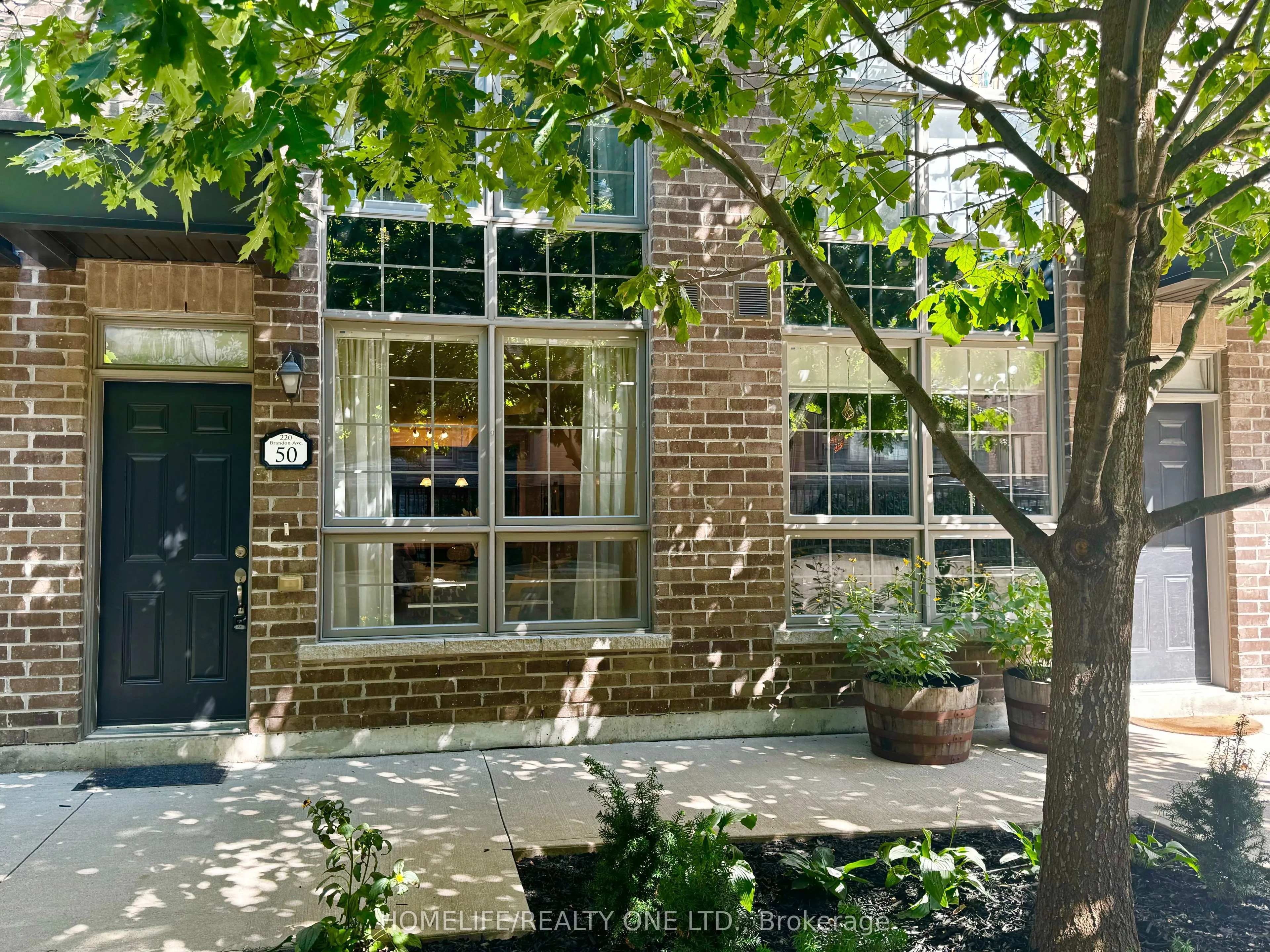 220 Brandon Avenue, #TH 50