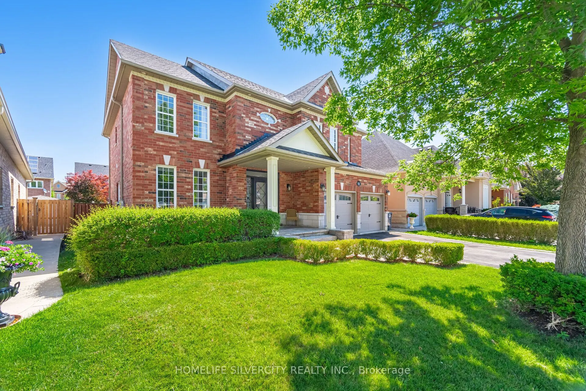 11 Fontainebleu UPPER Road