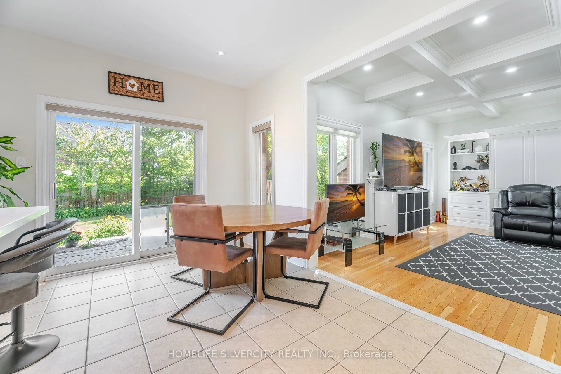 11 Fontainebleu UPPER Road
