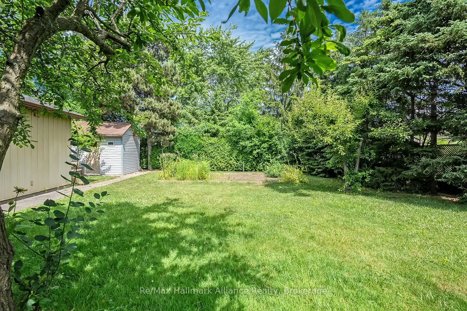 543 Pinegrove Road