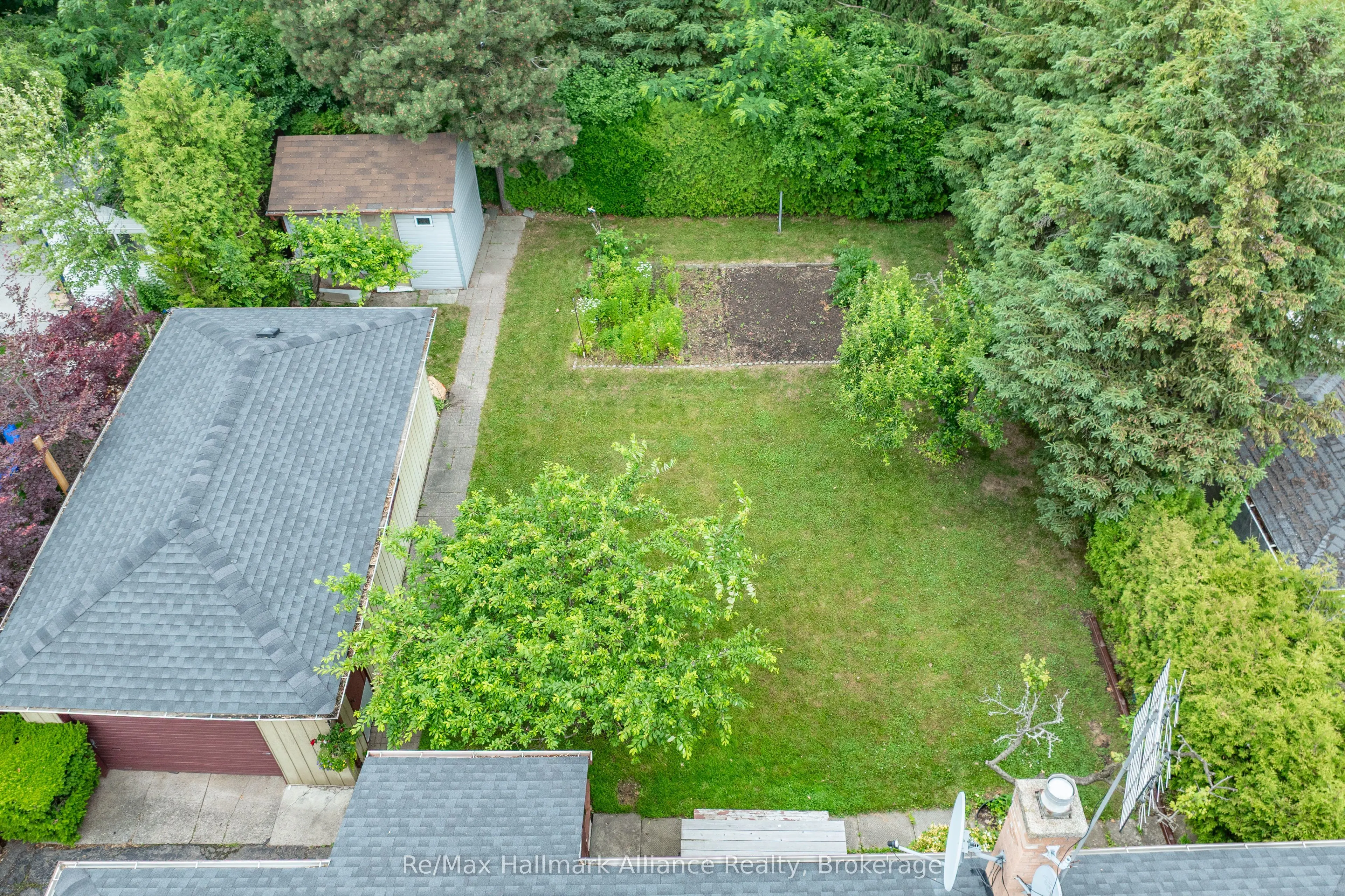 543 Pinegrove Road