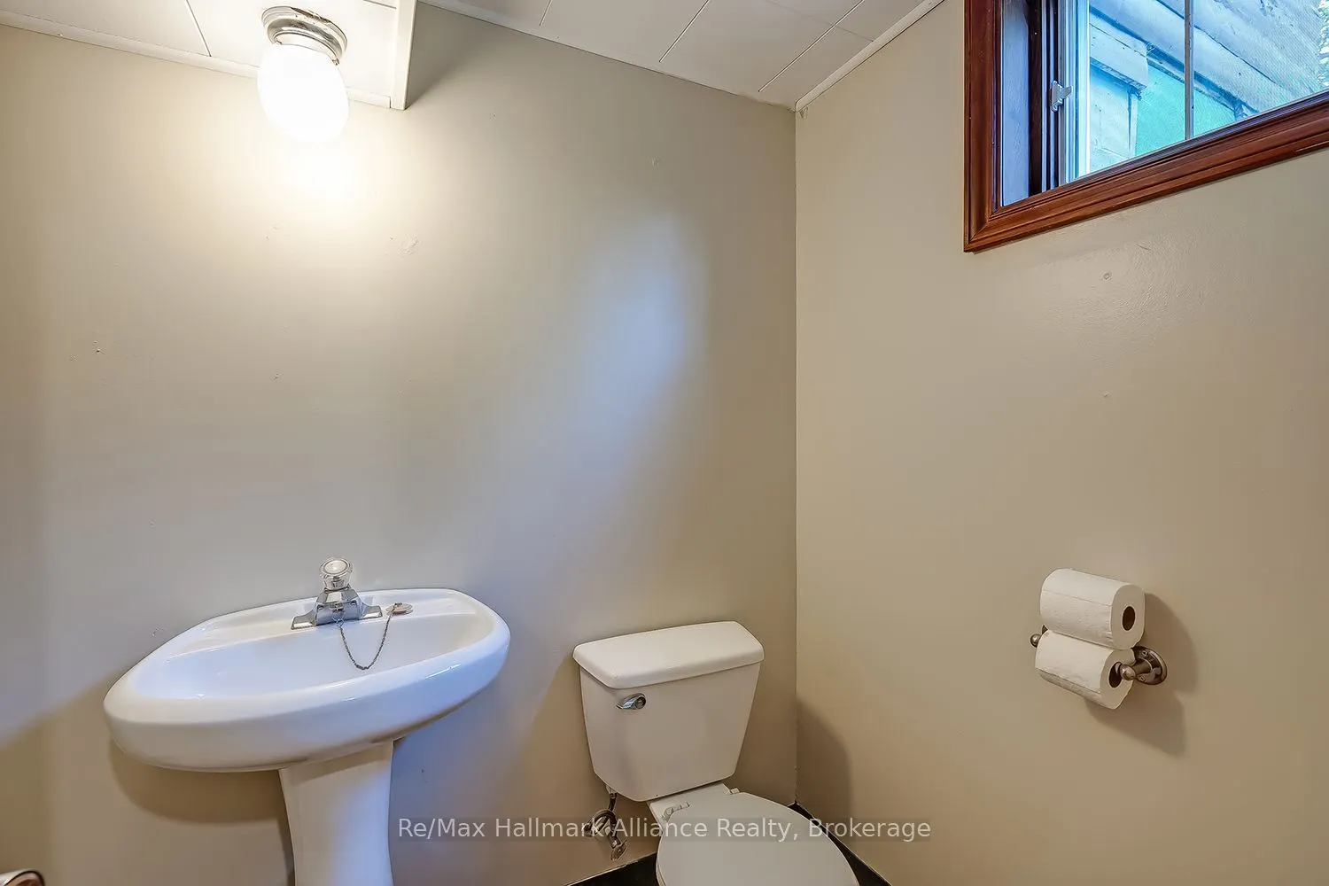 543 Pinegrove Road