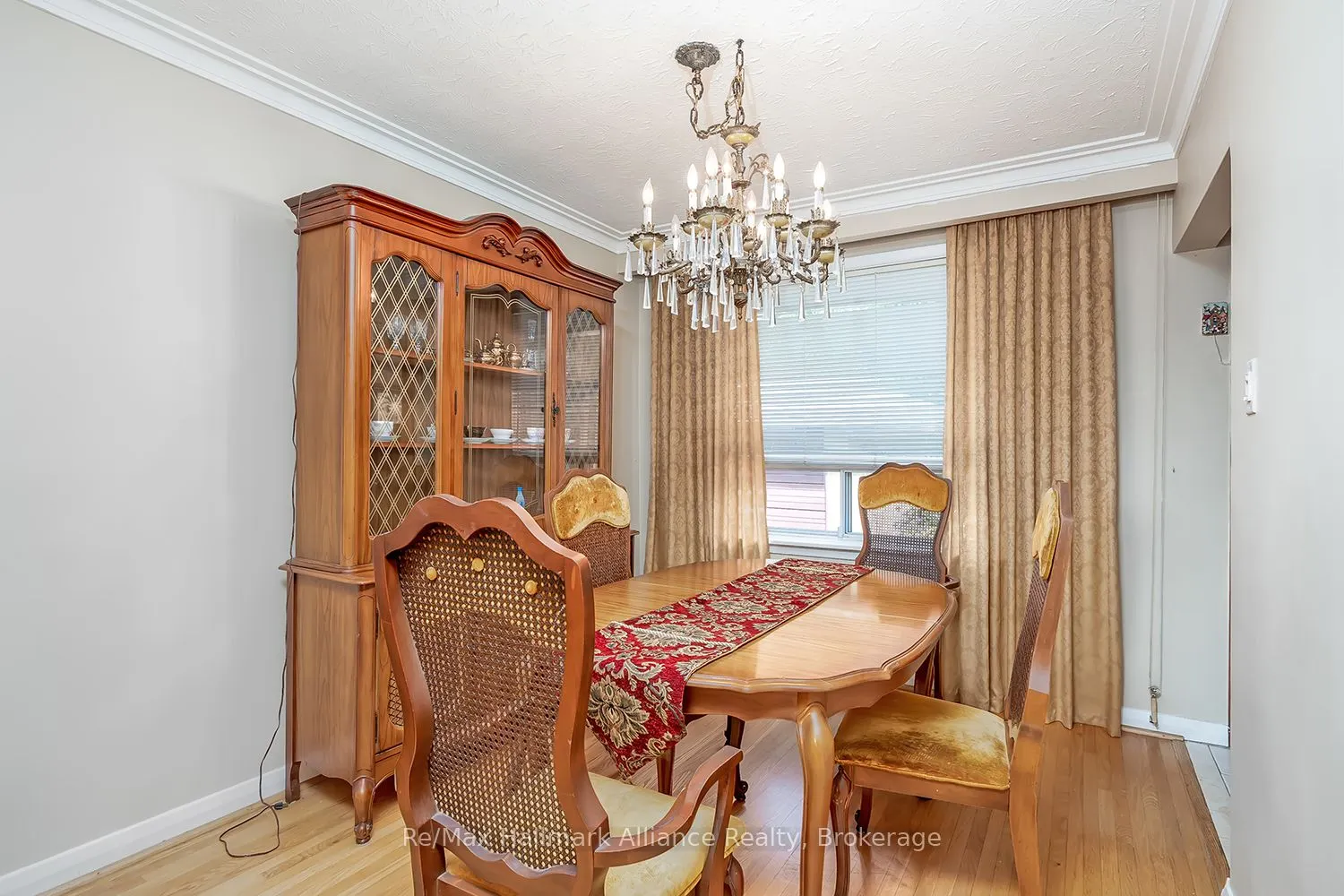 543 Pinegrove Road