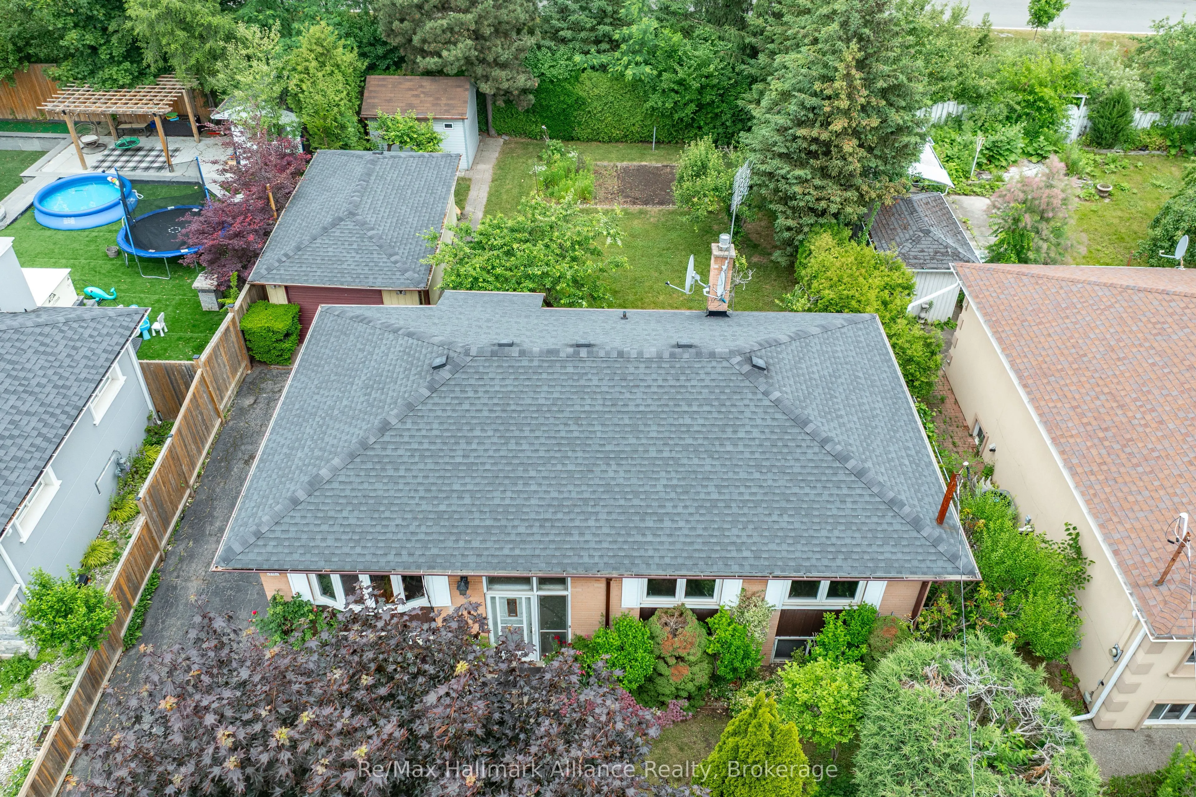 543 Pinegrove Road