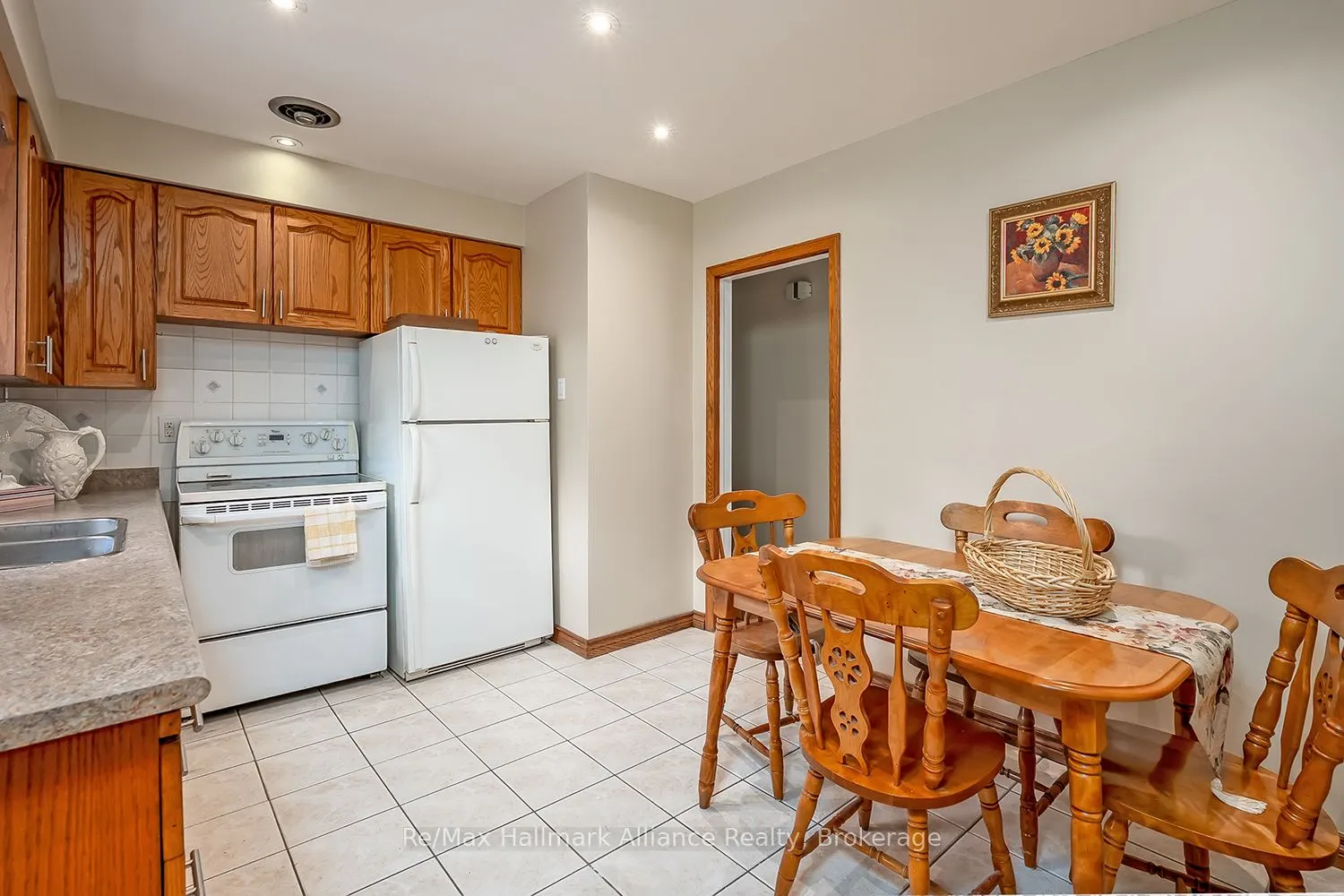 543 Pinegrove Road