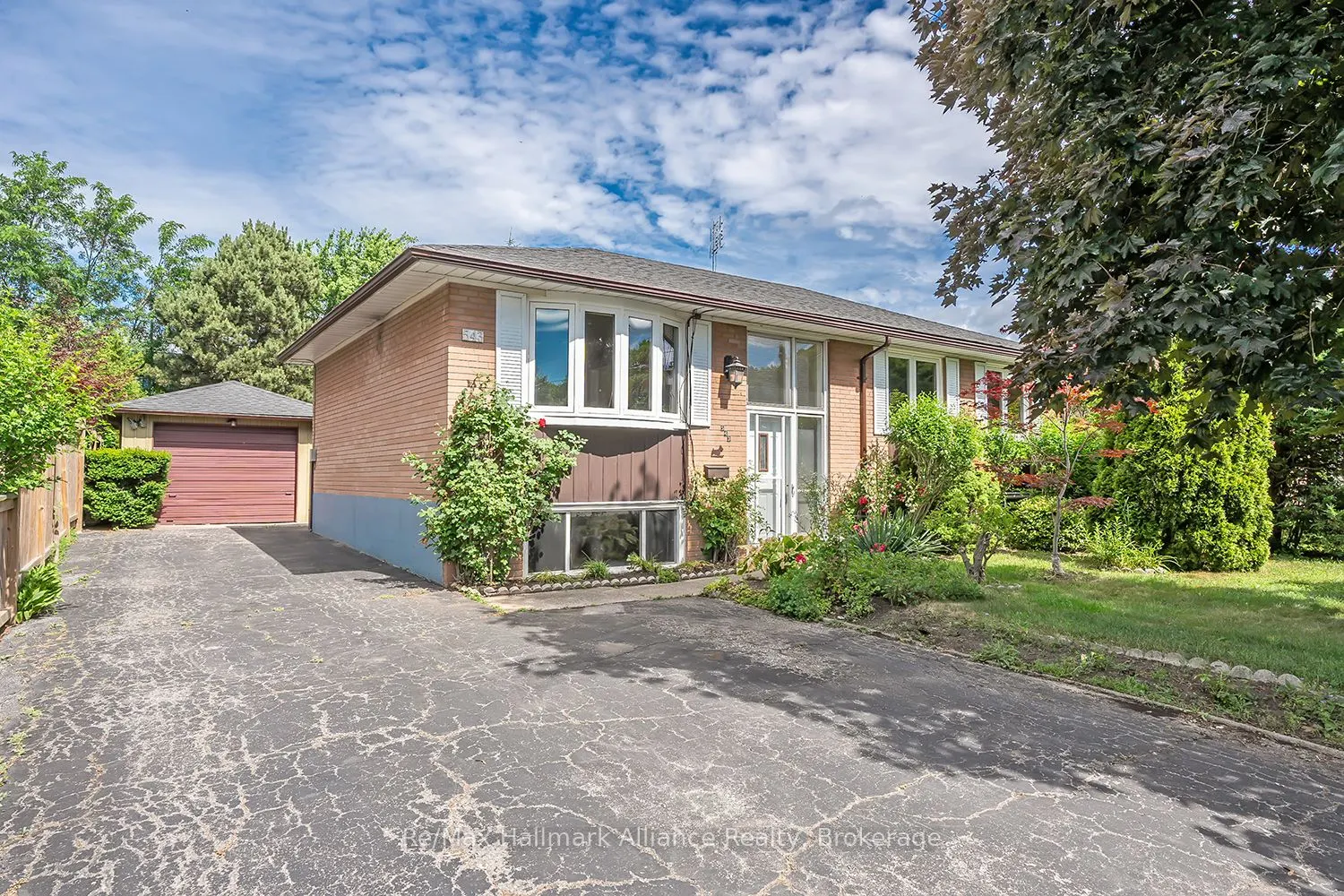 543 Pinegrove Road
