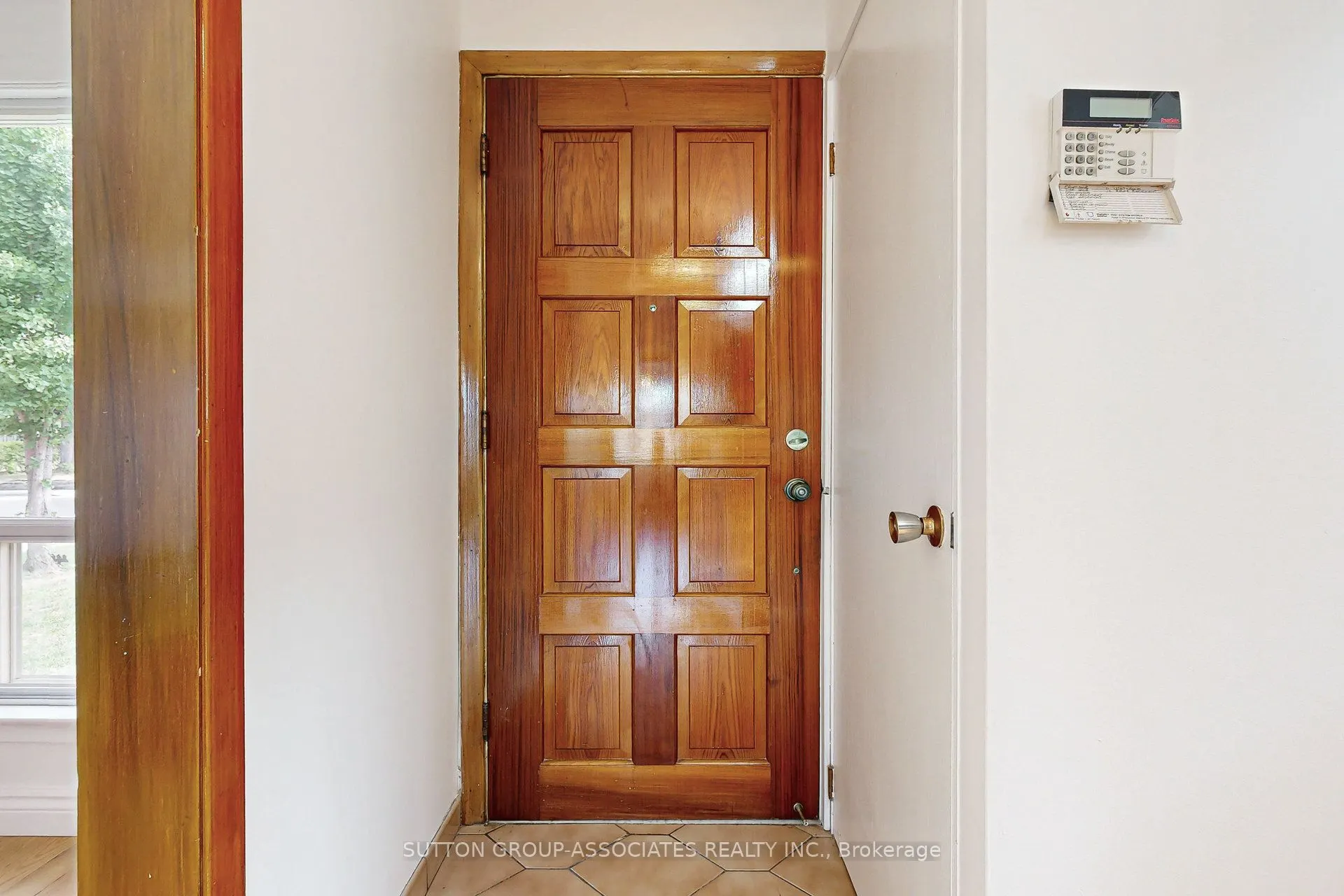 22 Woodenhill Court