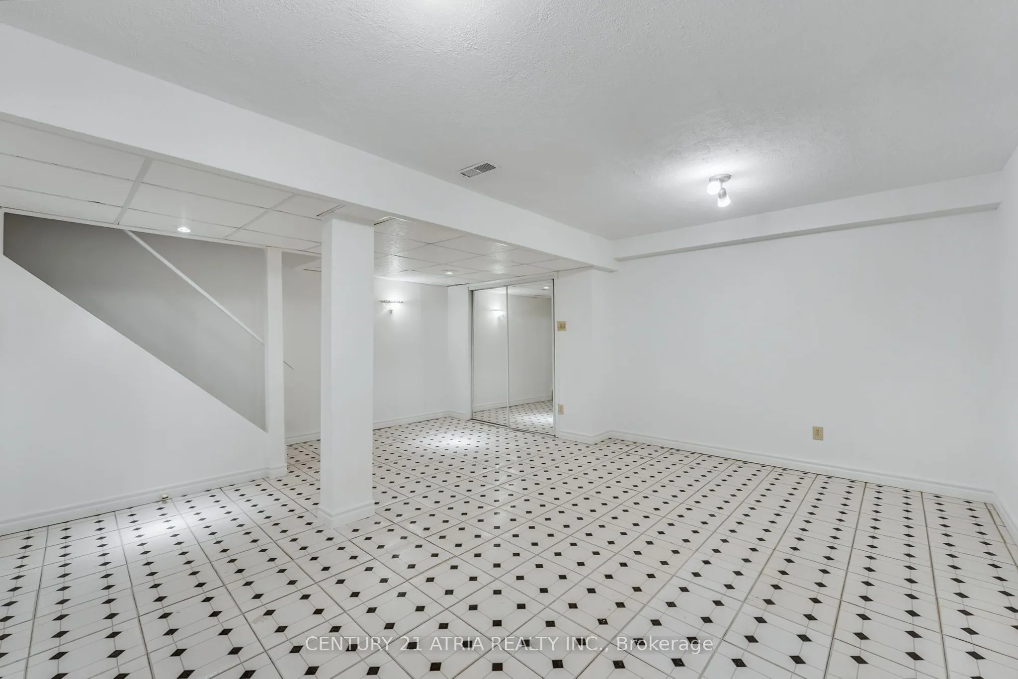 1485 Torrington Drive, #33