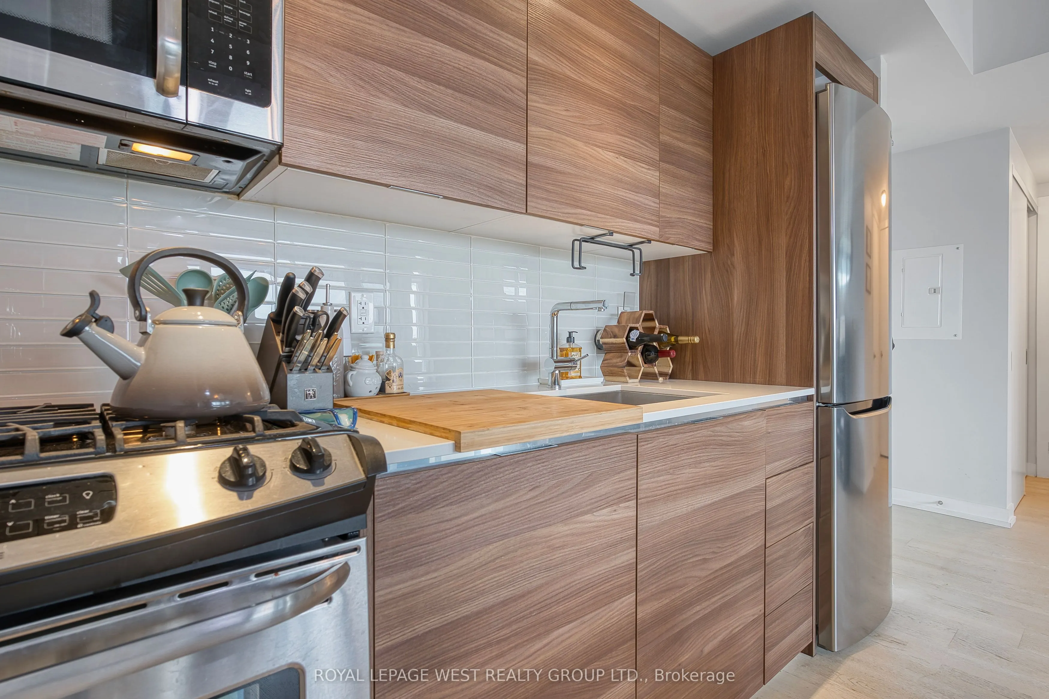 51 Lady Bank Road, #301