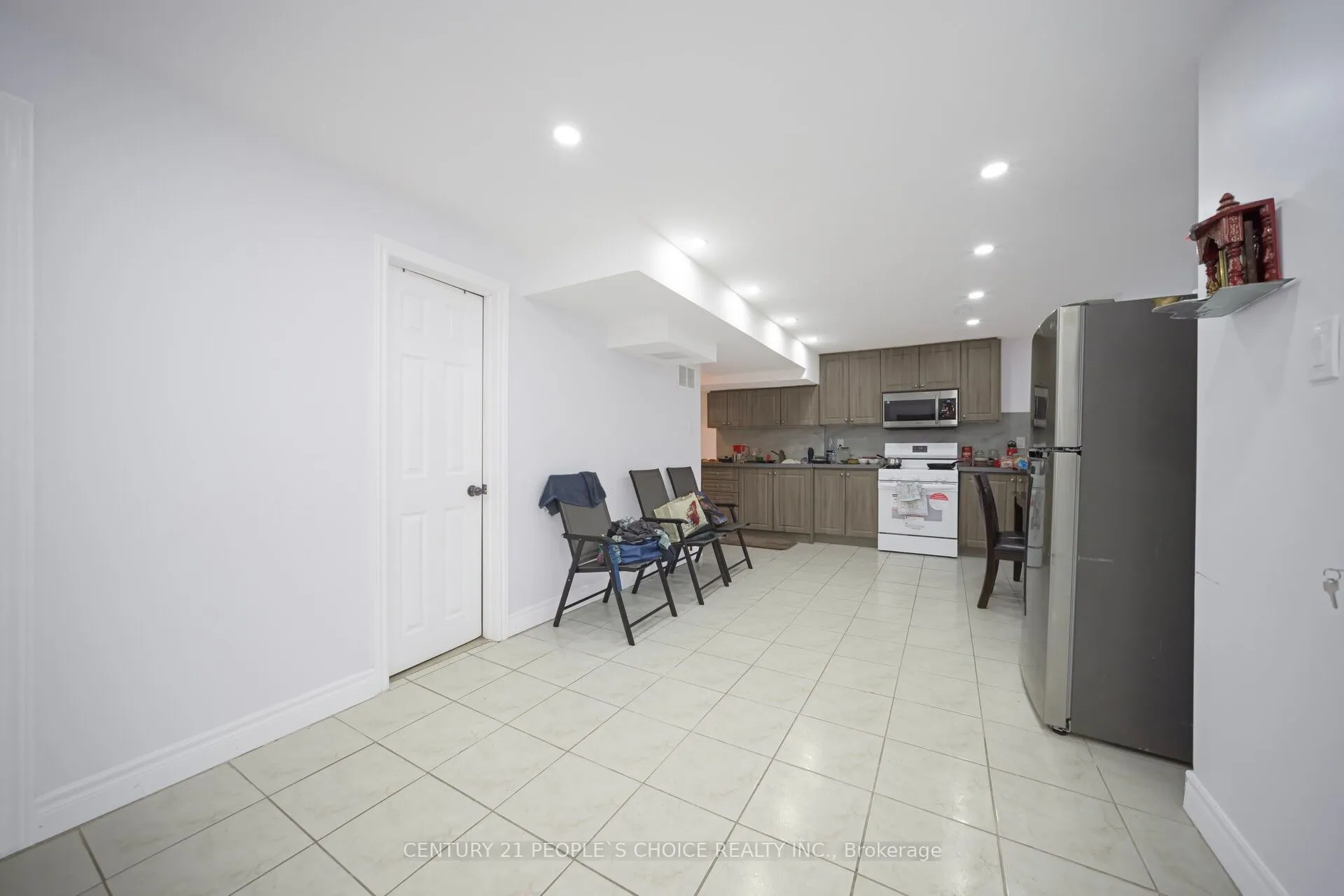 2 Checkerberry Crescent, #Lower