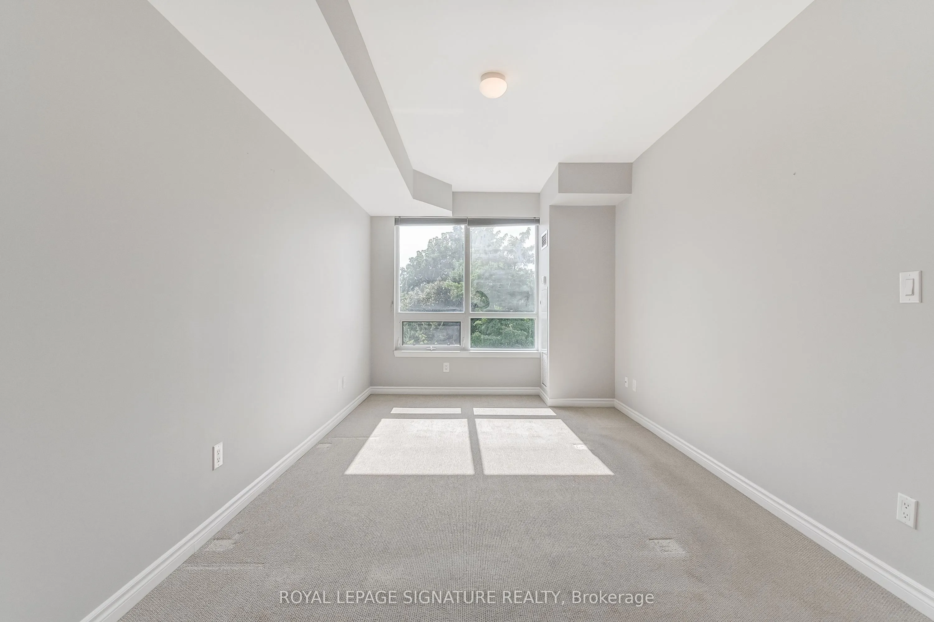 3865 Lake Shore Boulevard W, #320