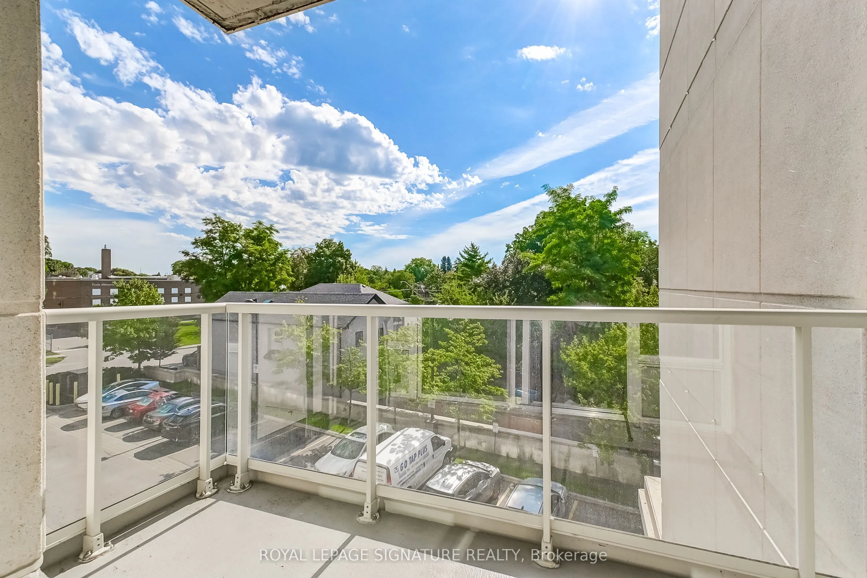 3865 Lake Shore Boulevard W, #320