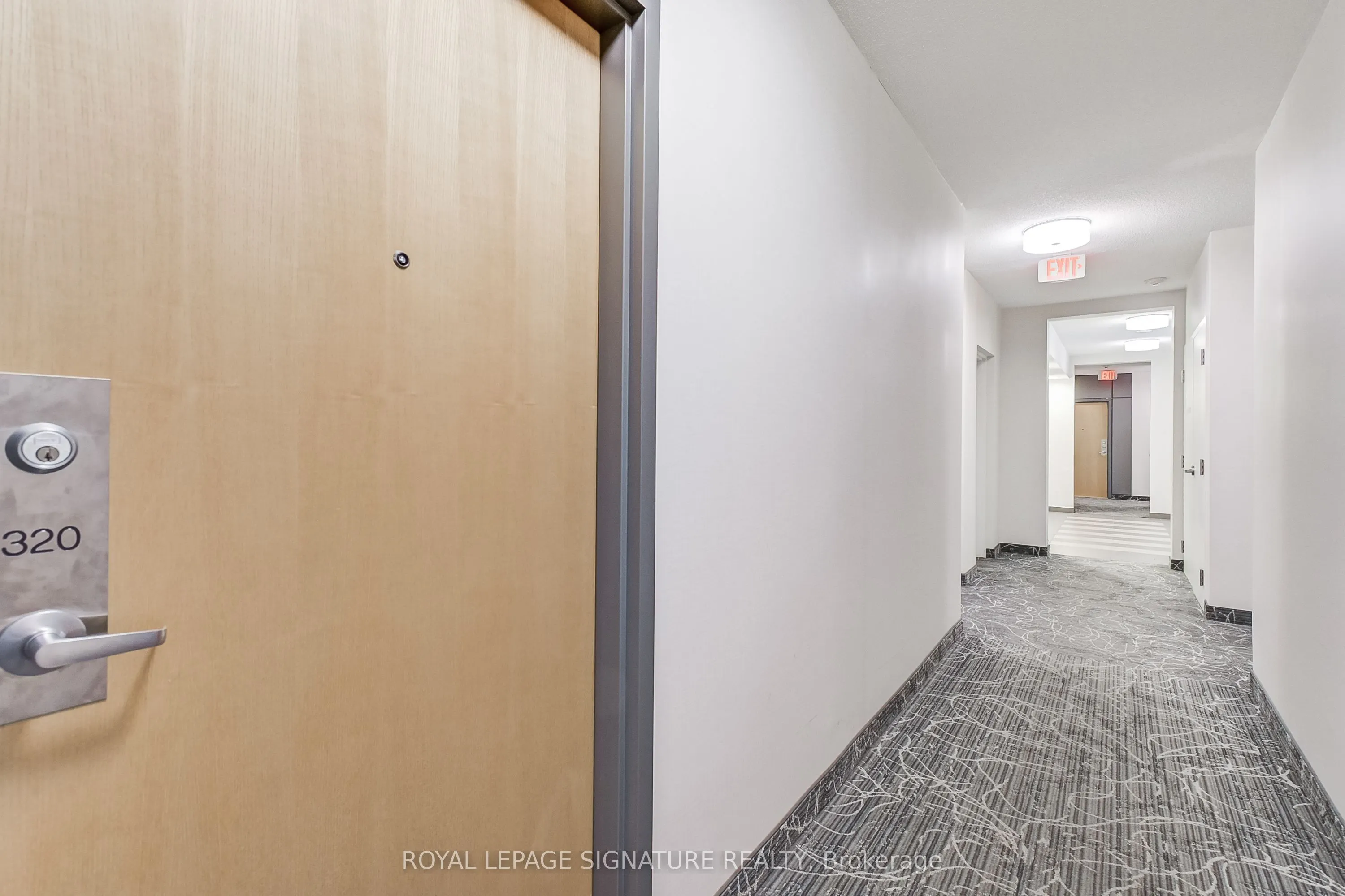 3865 Lake Shore Boulevard W, #320