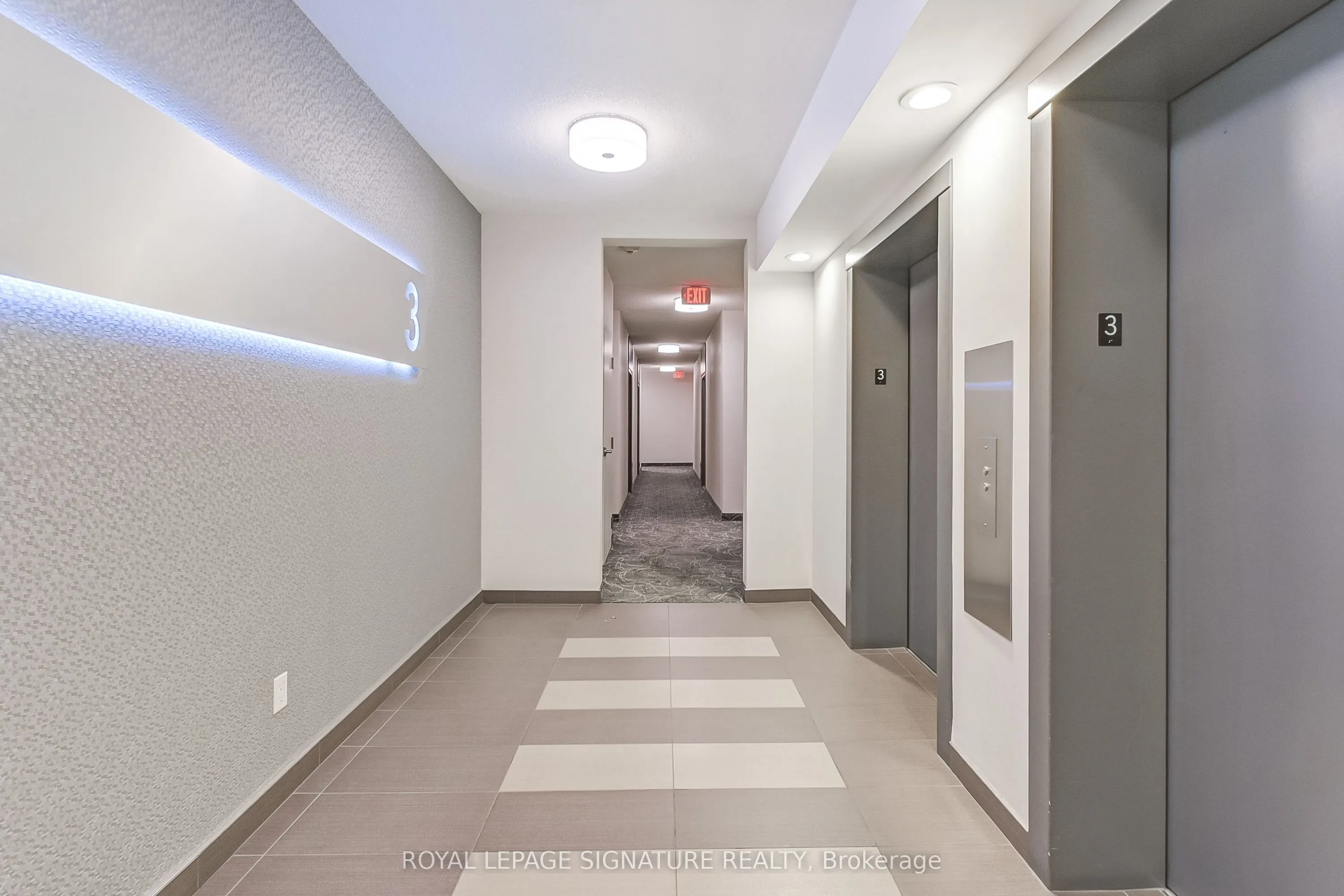 3865 Lake Shore Boulevard W, #320