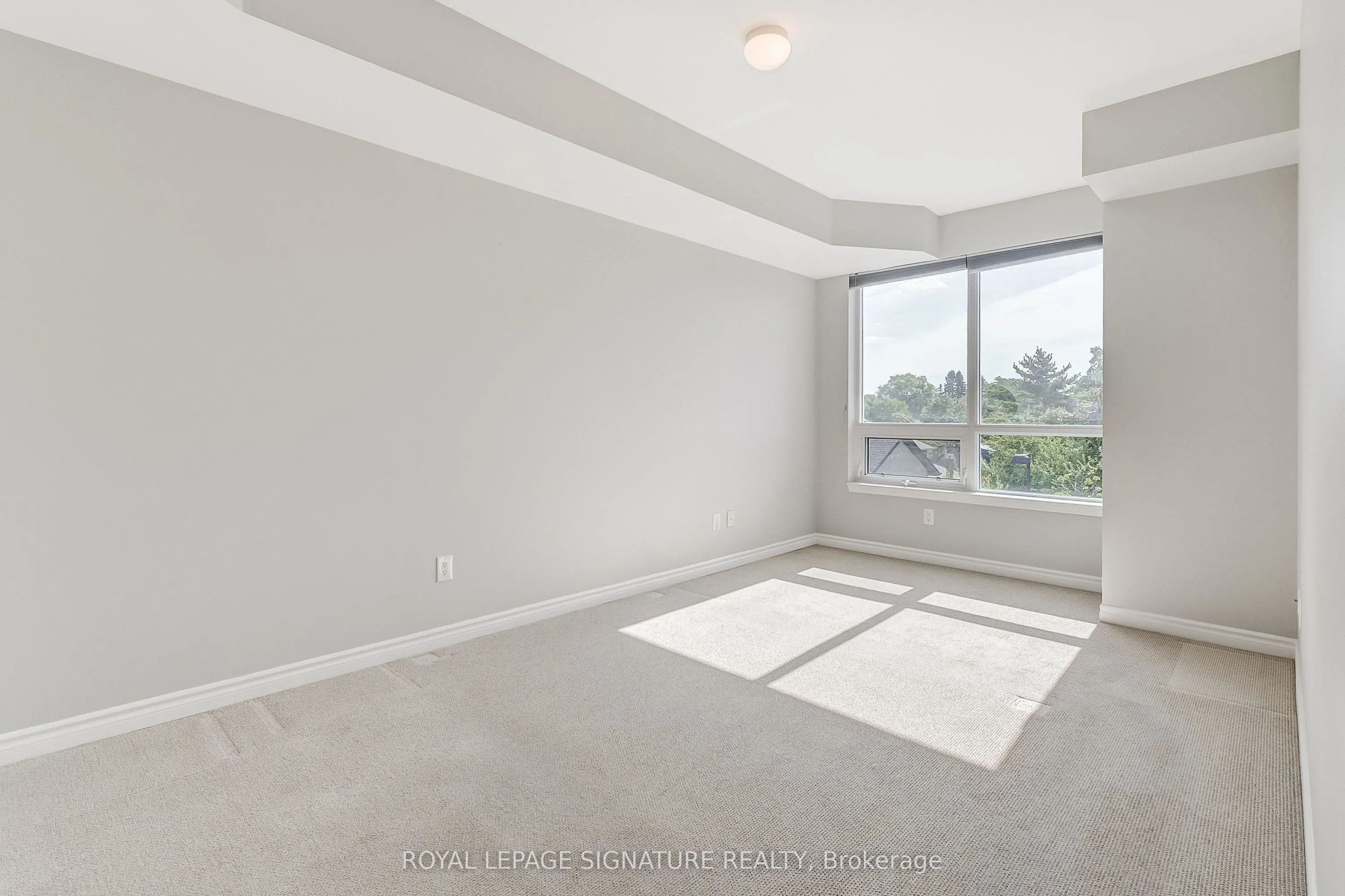 3865 Lake Shore Boulevard W, #320
