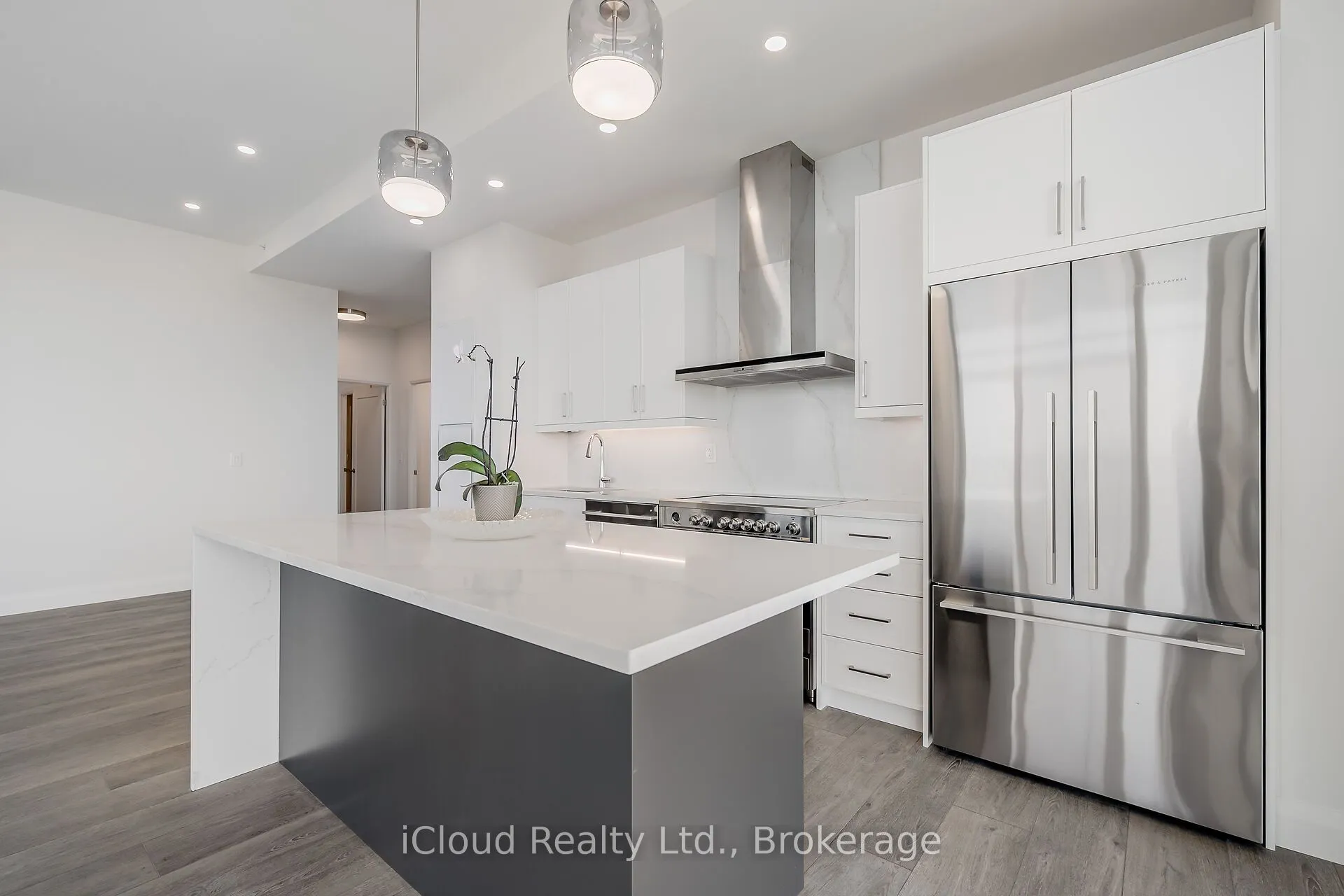 500 Brock Avenue, #2002