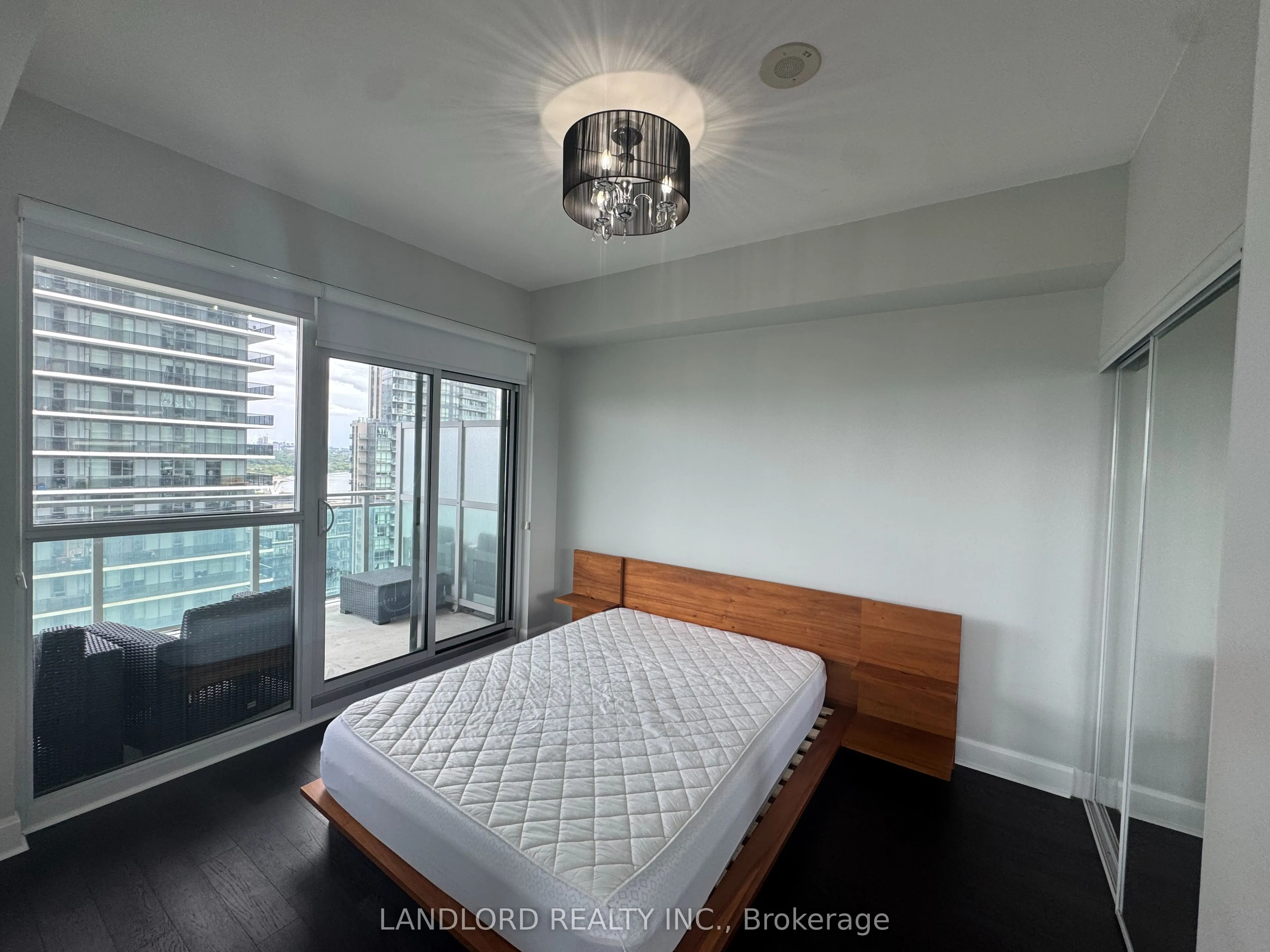 33 Shore Breeze Drive, #2304